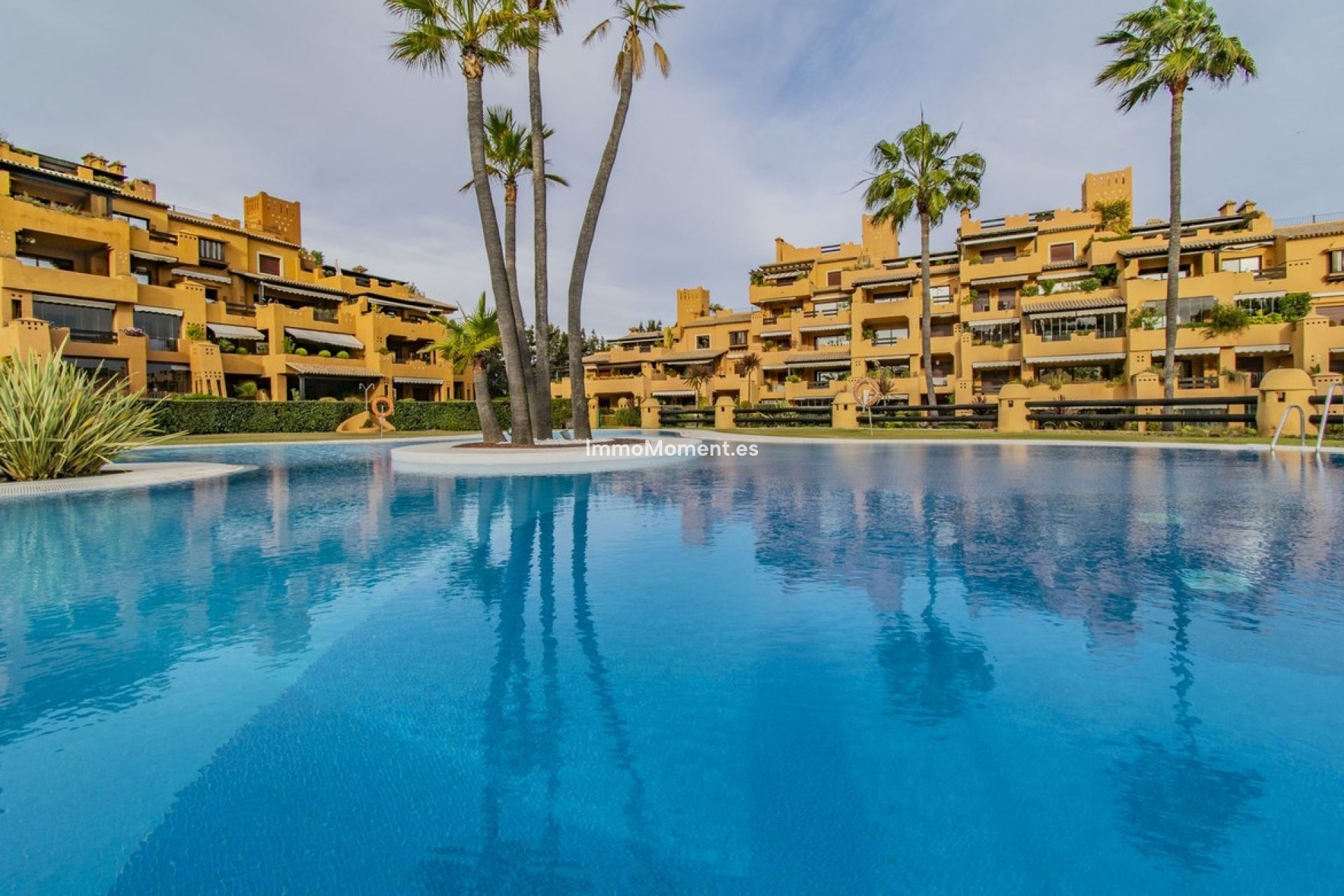 Resale - Apartment - Estepona - New Golden Mile