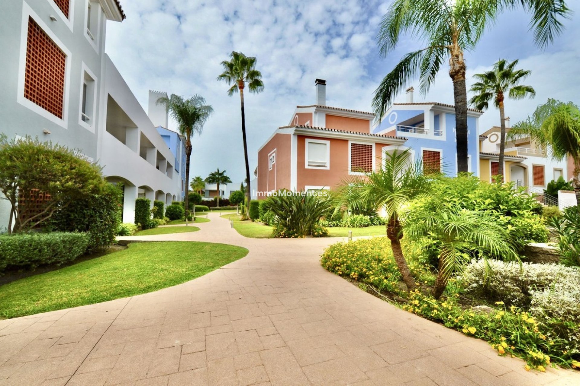 Resale - Apartment - Estepona - New Golden Mile