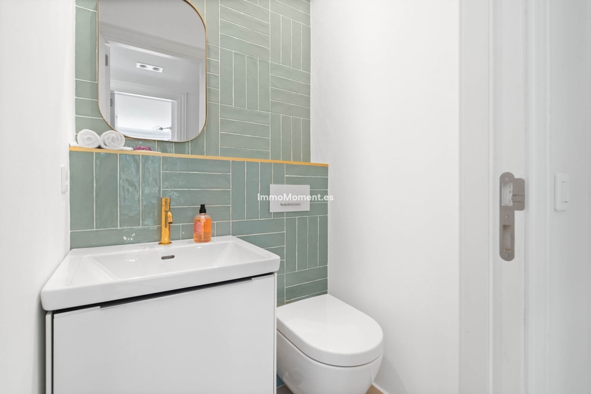 Resale - Apartment - Estepona - New Golden Mile