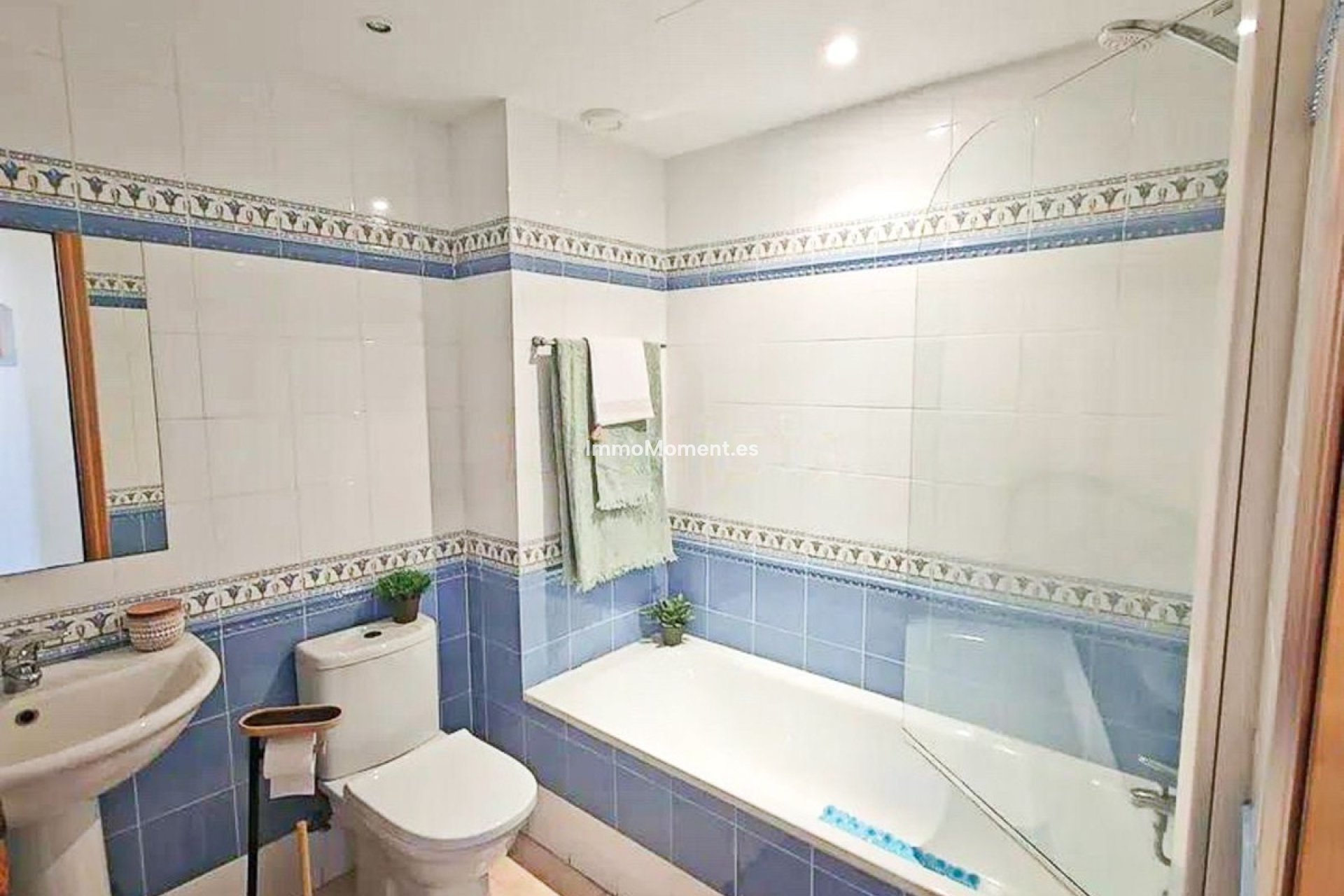 Resale - Apartment - Estepona - New Golden Mile