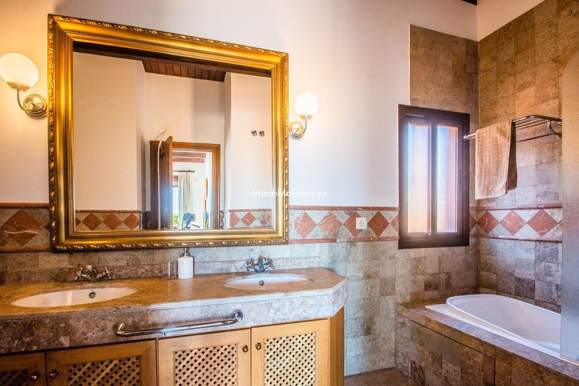 Resale - Apartment - Estepona - New Golden Mile