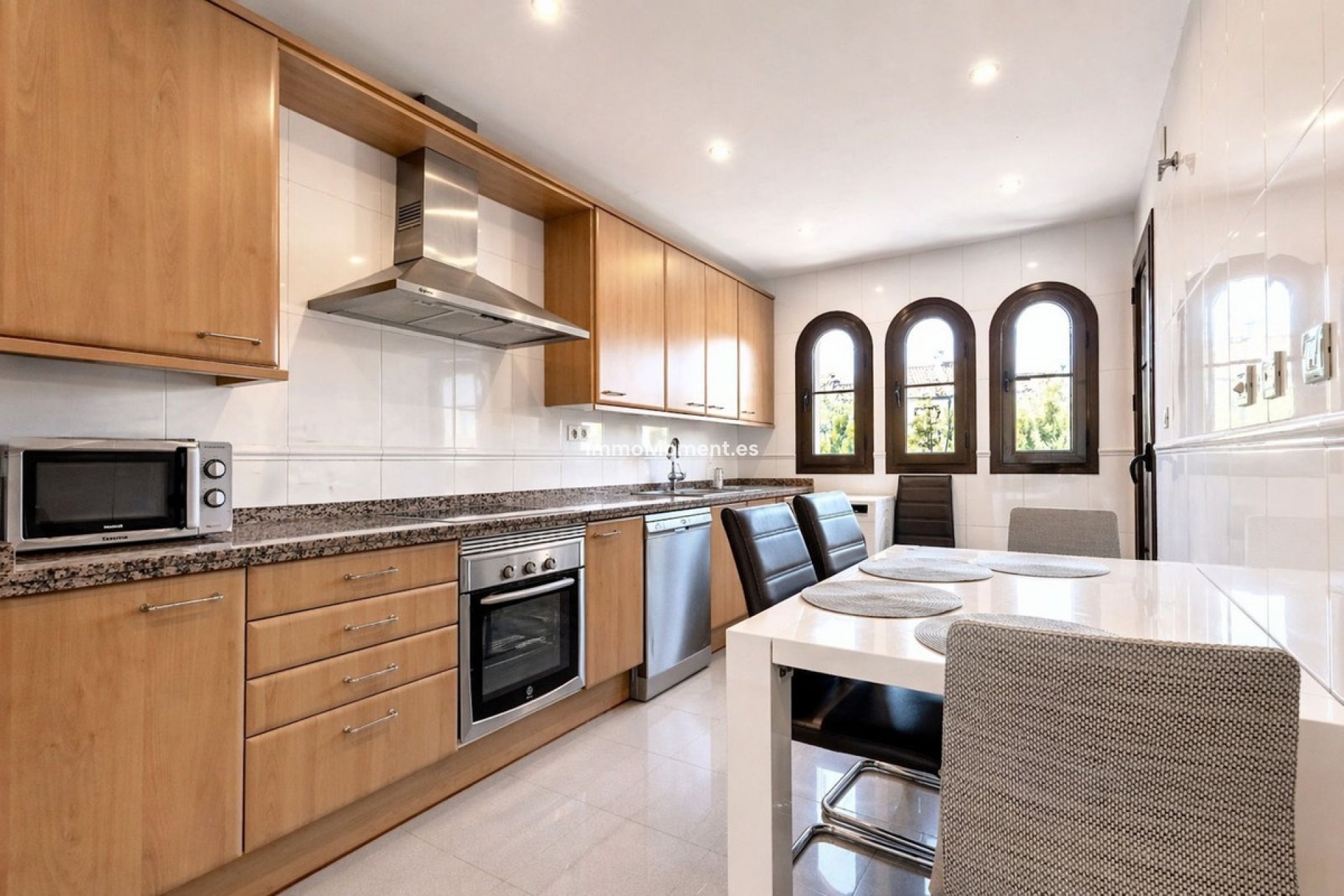 Resale - Apartment - Estepona - New Golden Mile