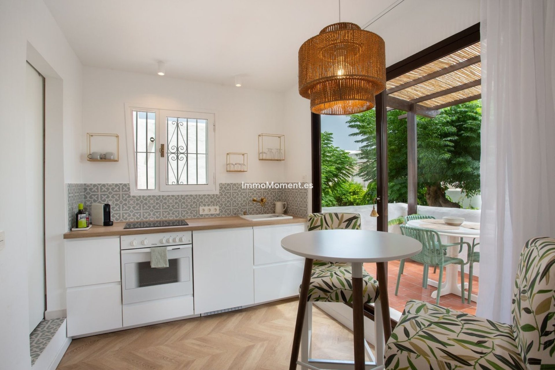 Resale - Apartment - Estepona - New Golden Mile