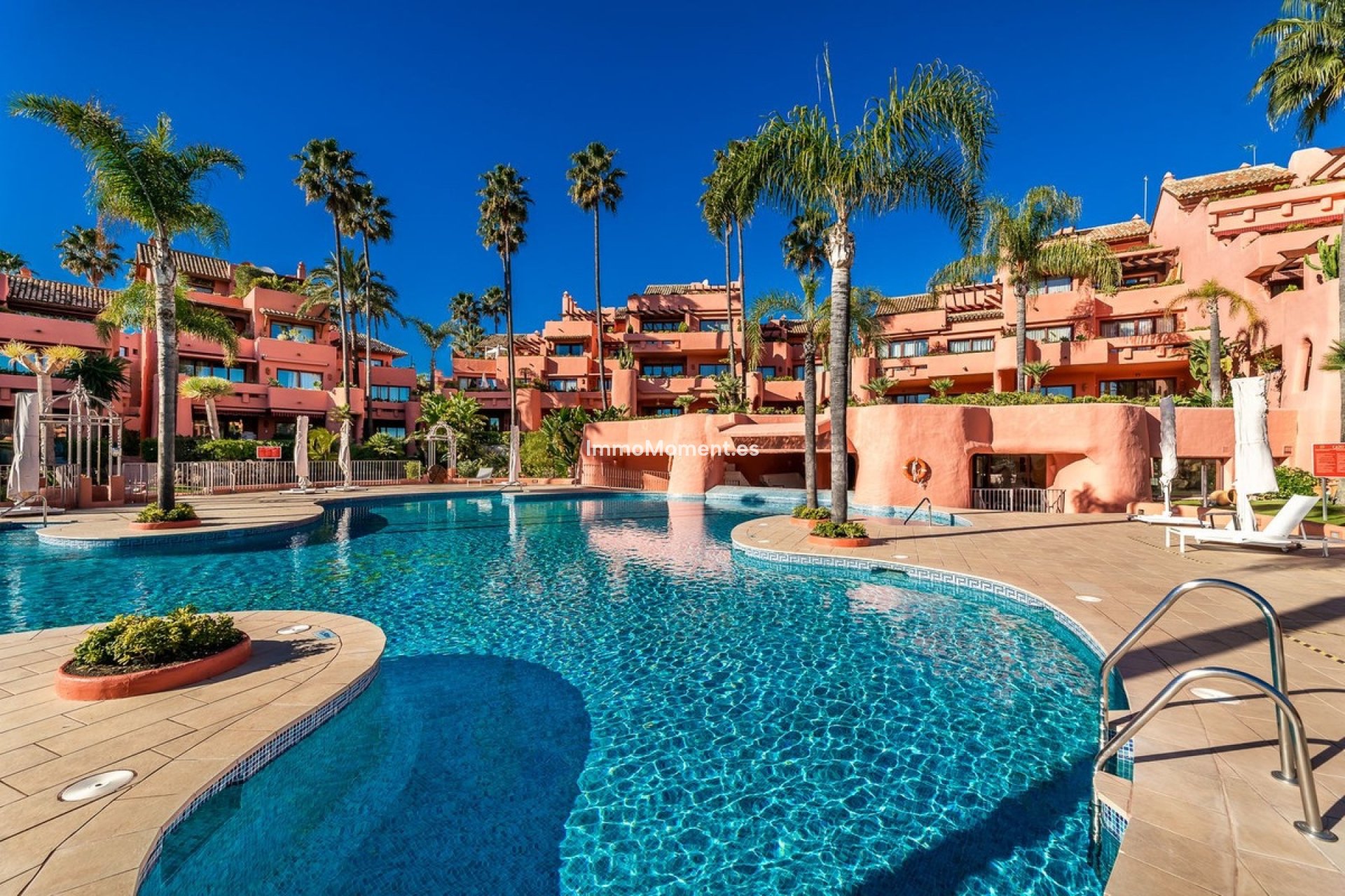 Resale - Apartment - Estepona - New Golden Mile