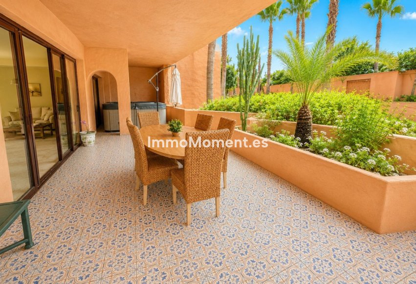 Resale - Apartment - Estepona - New Golden Mile
