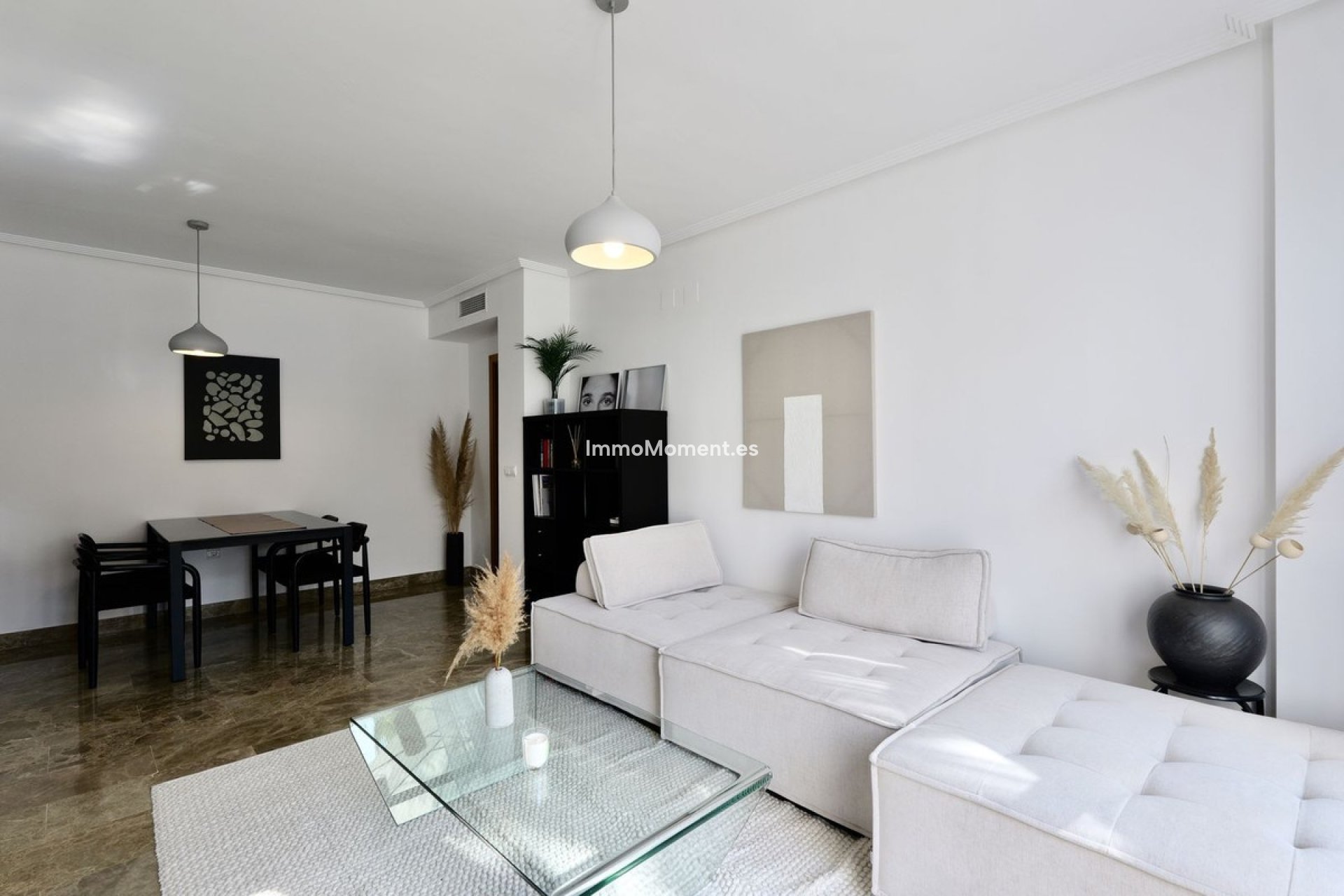 Resale - Apartment - Estepona - Selwo