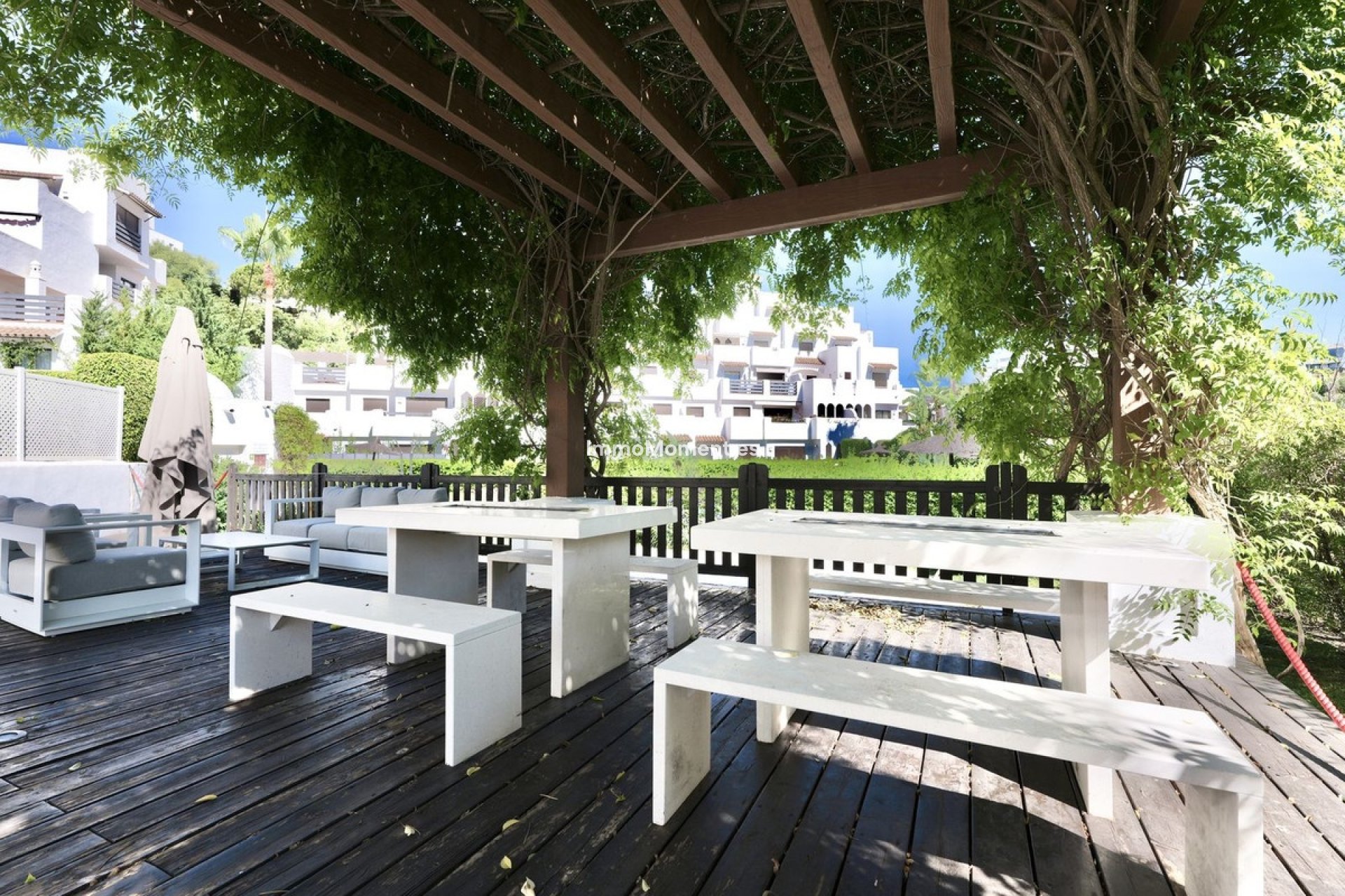 Resale - Apartment - Estepona - Selwo