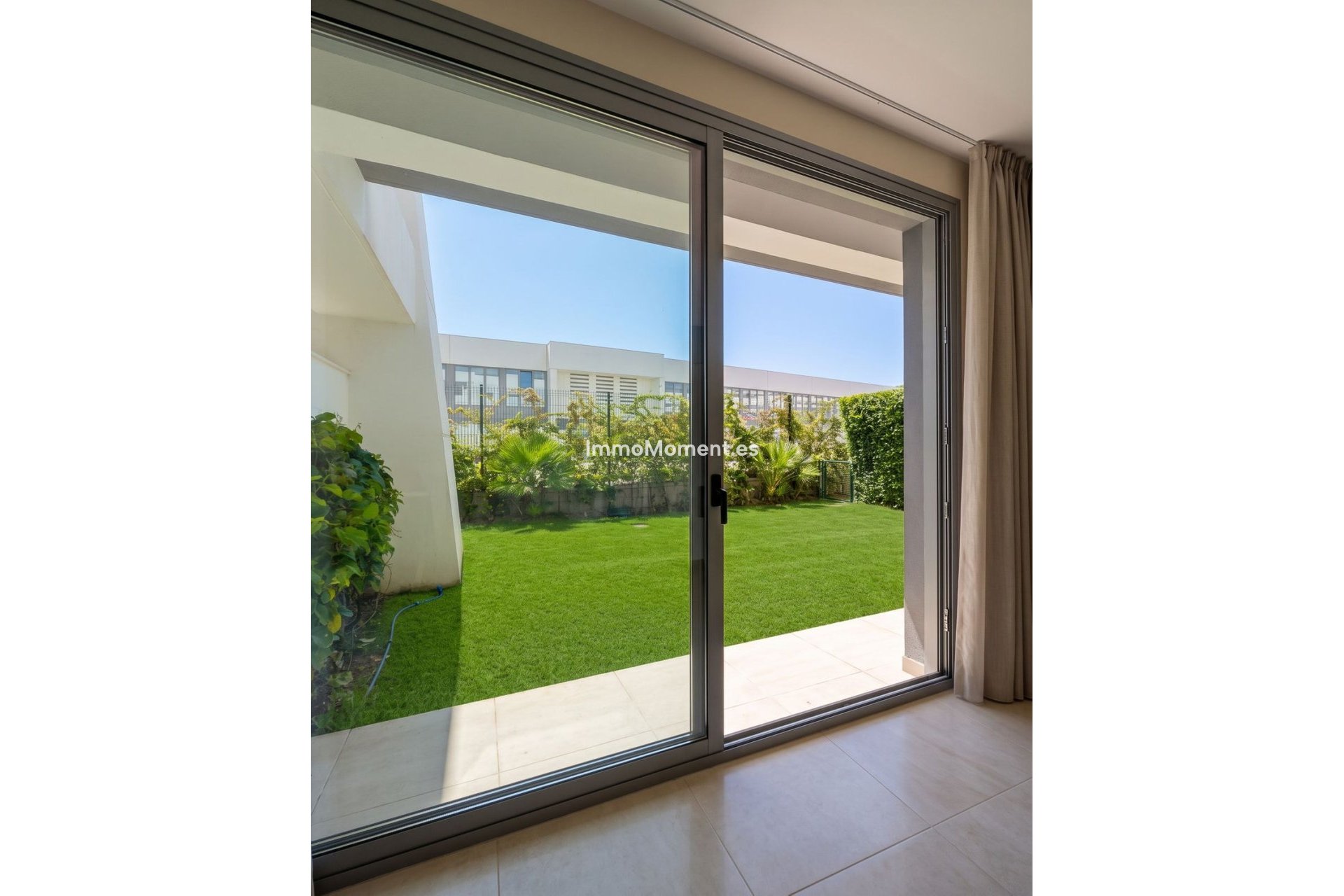 Resale - Apartment - Estepona - Selwo