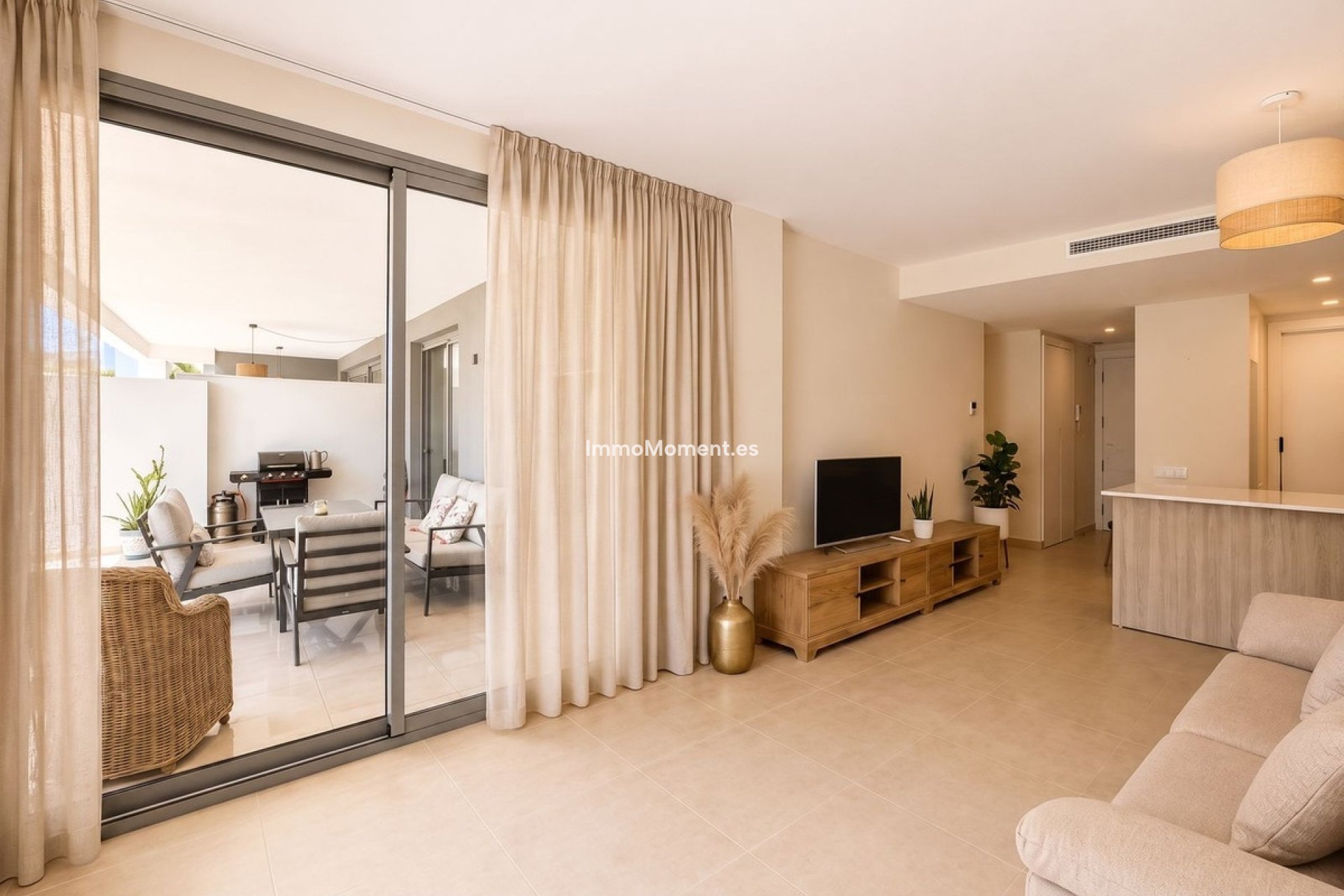 Resale - Apartment - Estepona - Selwo