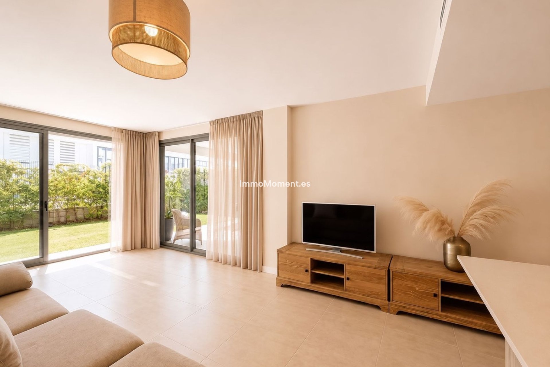 Resale - Apartment - Estepona - Selwo