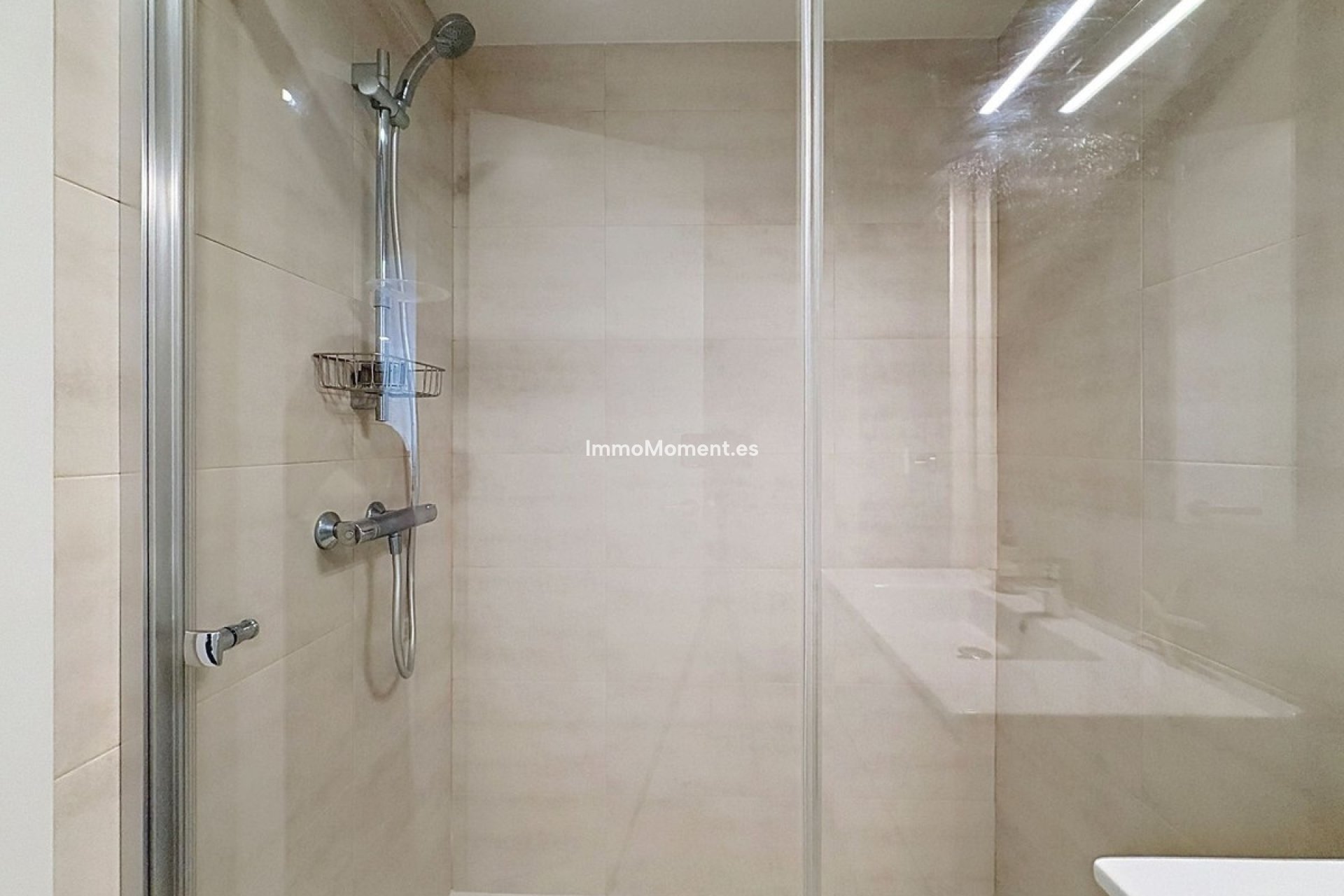 Resale - Apartment - Estepona - Selwo