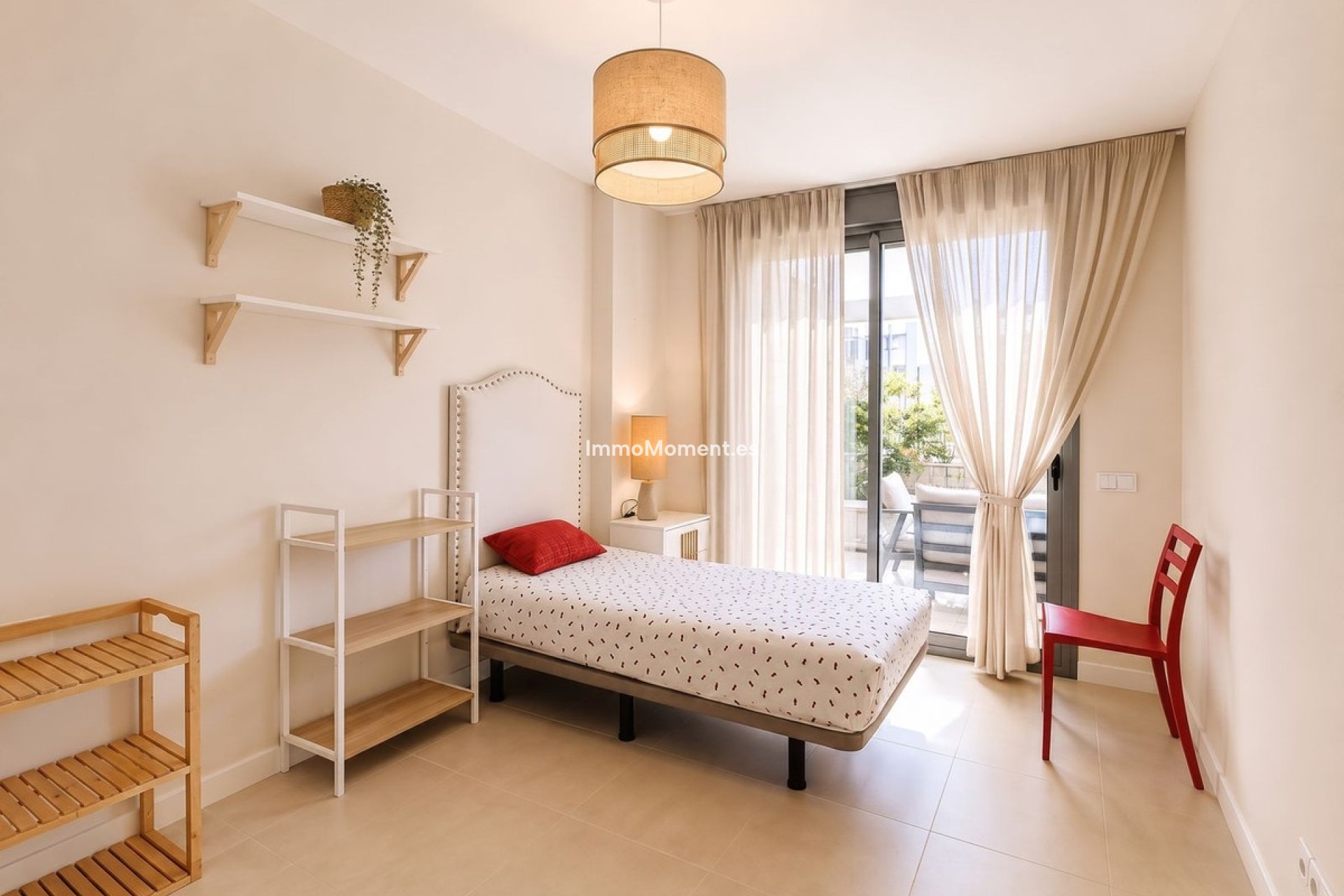 Resale - Apartment - Estepona - Selwo