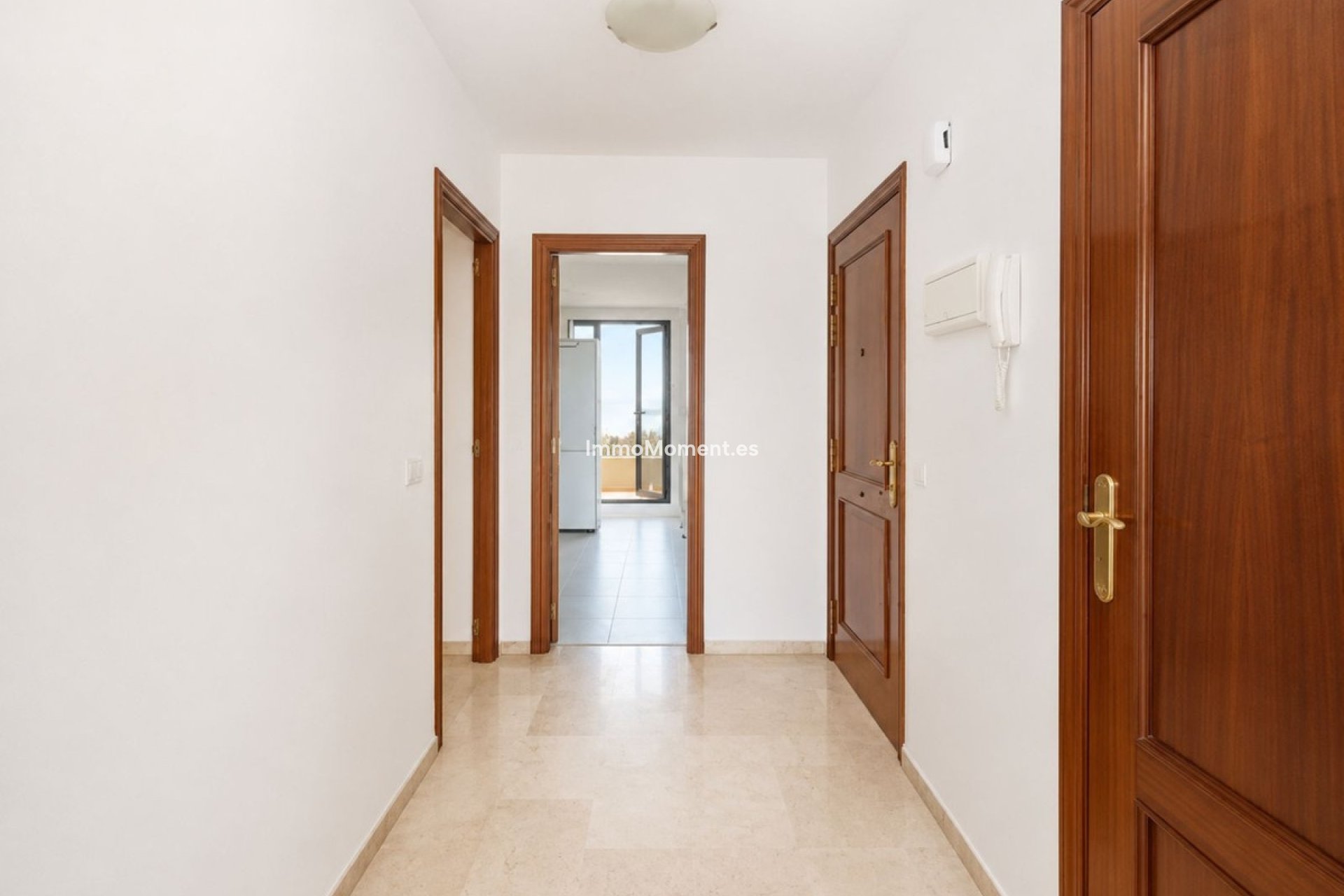 Resale - Apartment - Estepona - Selwo