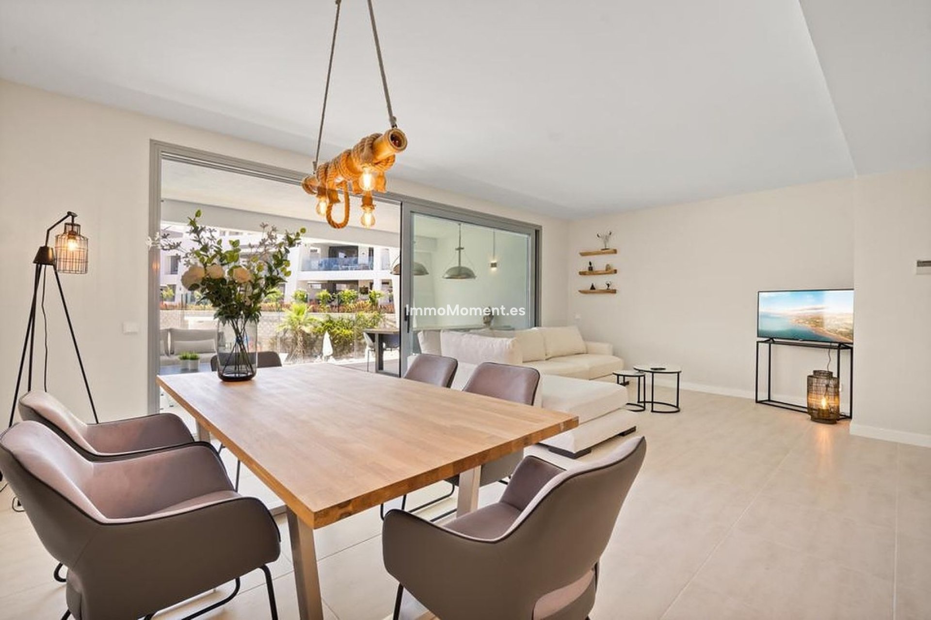 Resale - Apartment - Estepona - Selwo