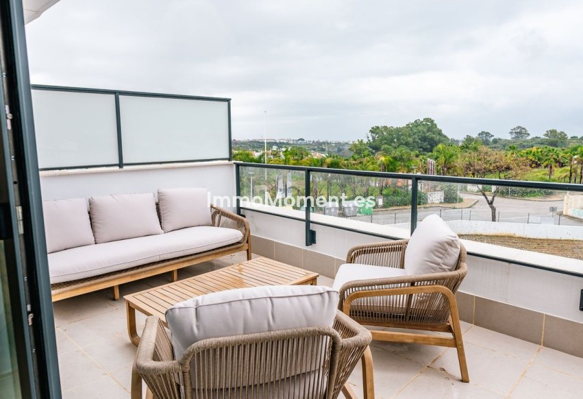 Resale - Apartment - Estepona - Selwo