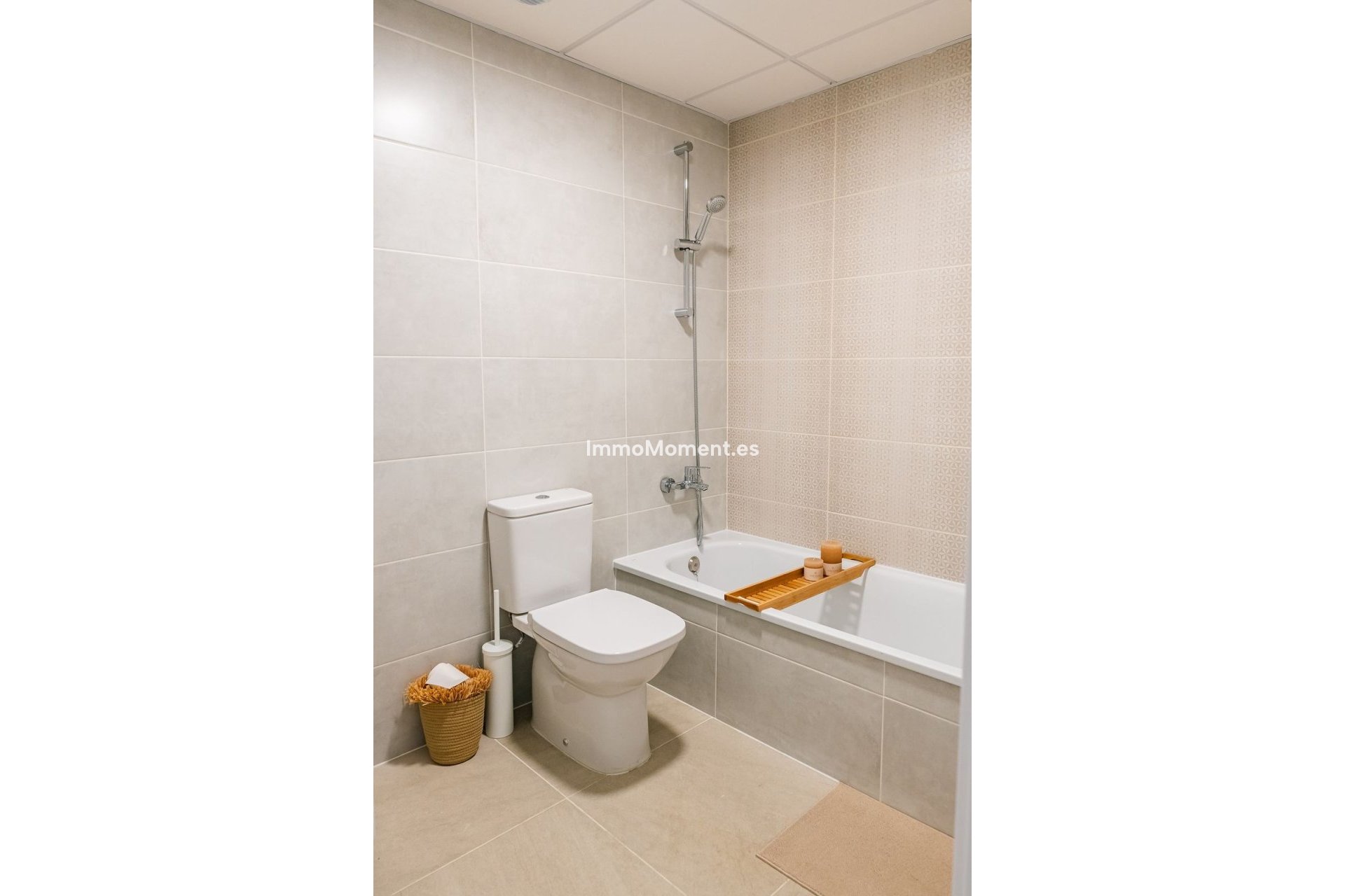 Resale - Apartment - Estepona - Selwo