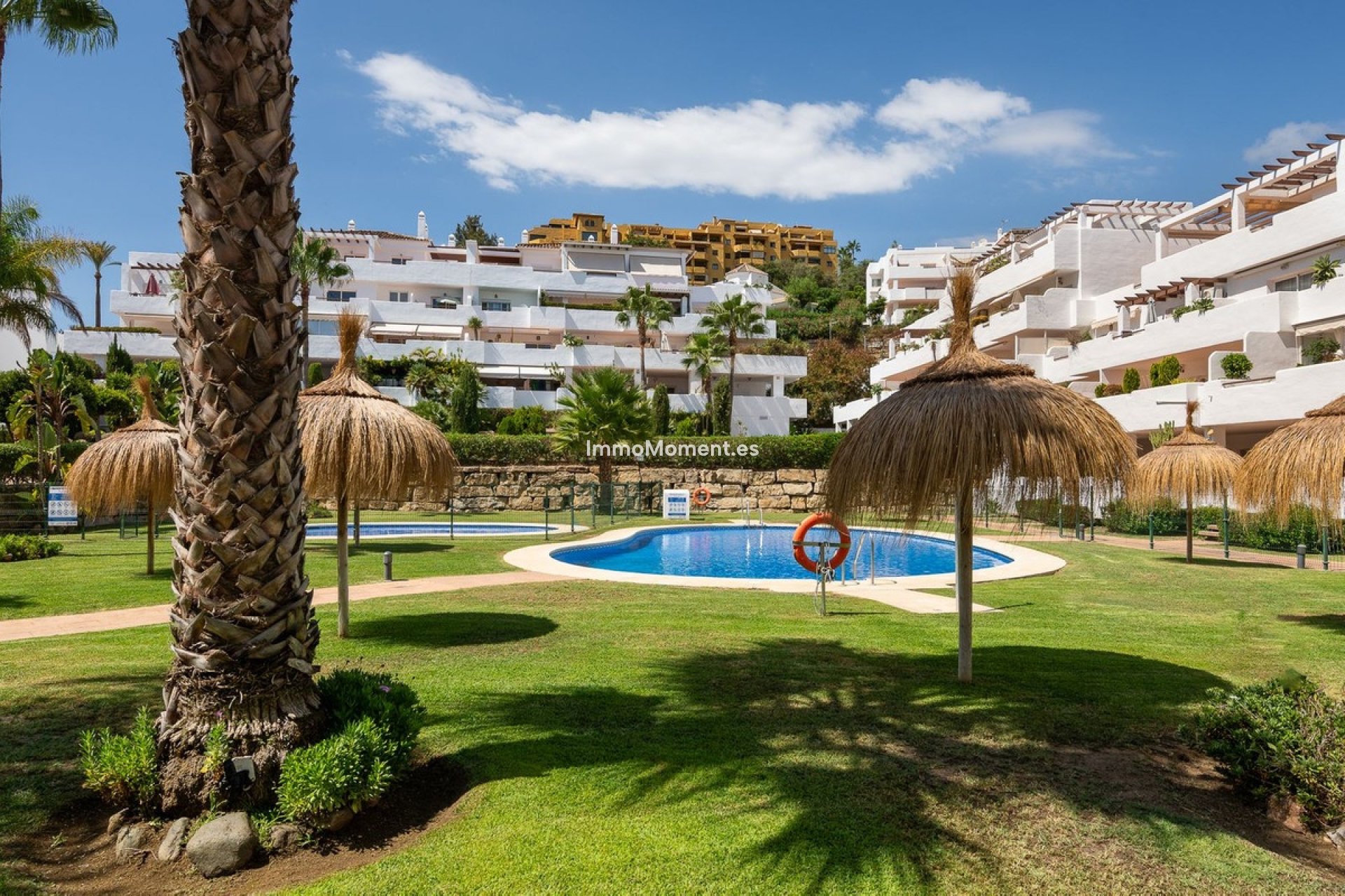 Resale - Apartment - Estepona - Selwo