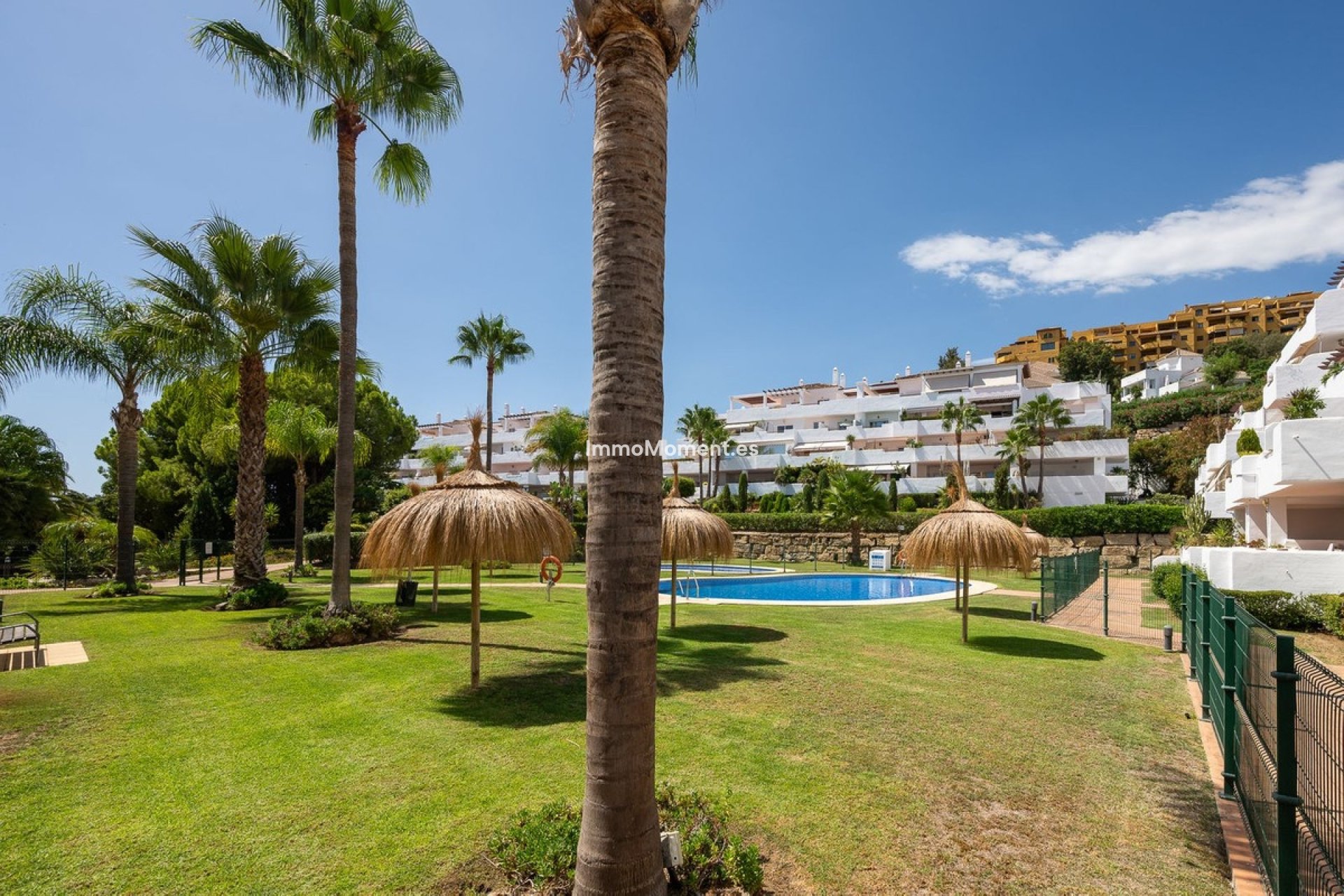 Resale - Apartment - Estepona - Selwo