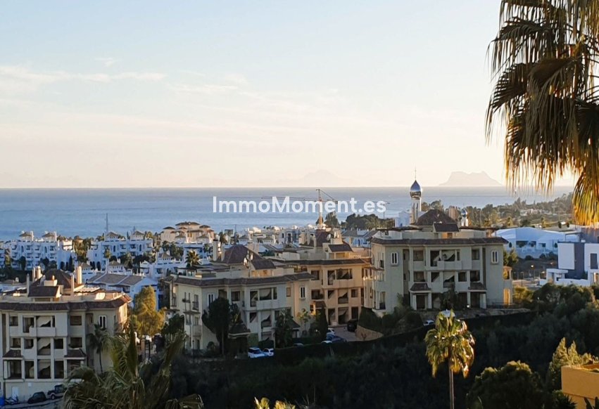 Resale - Apartment - Estepona - Selwo