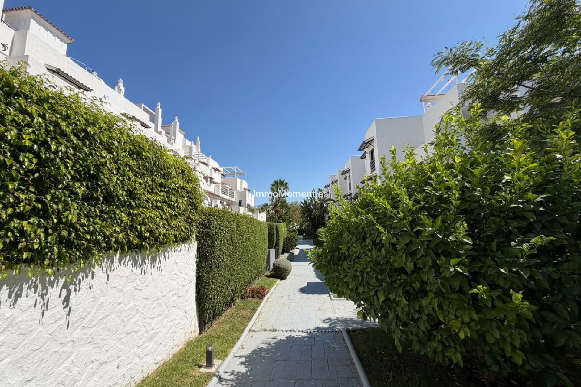 Resale - Apartment - Estepona - Selwo