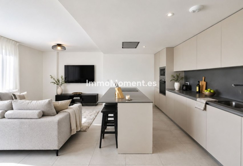 Resale - Apartment - Estepona - Selwo