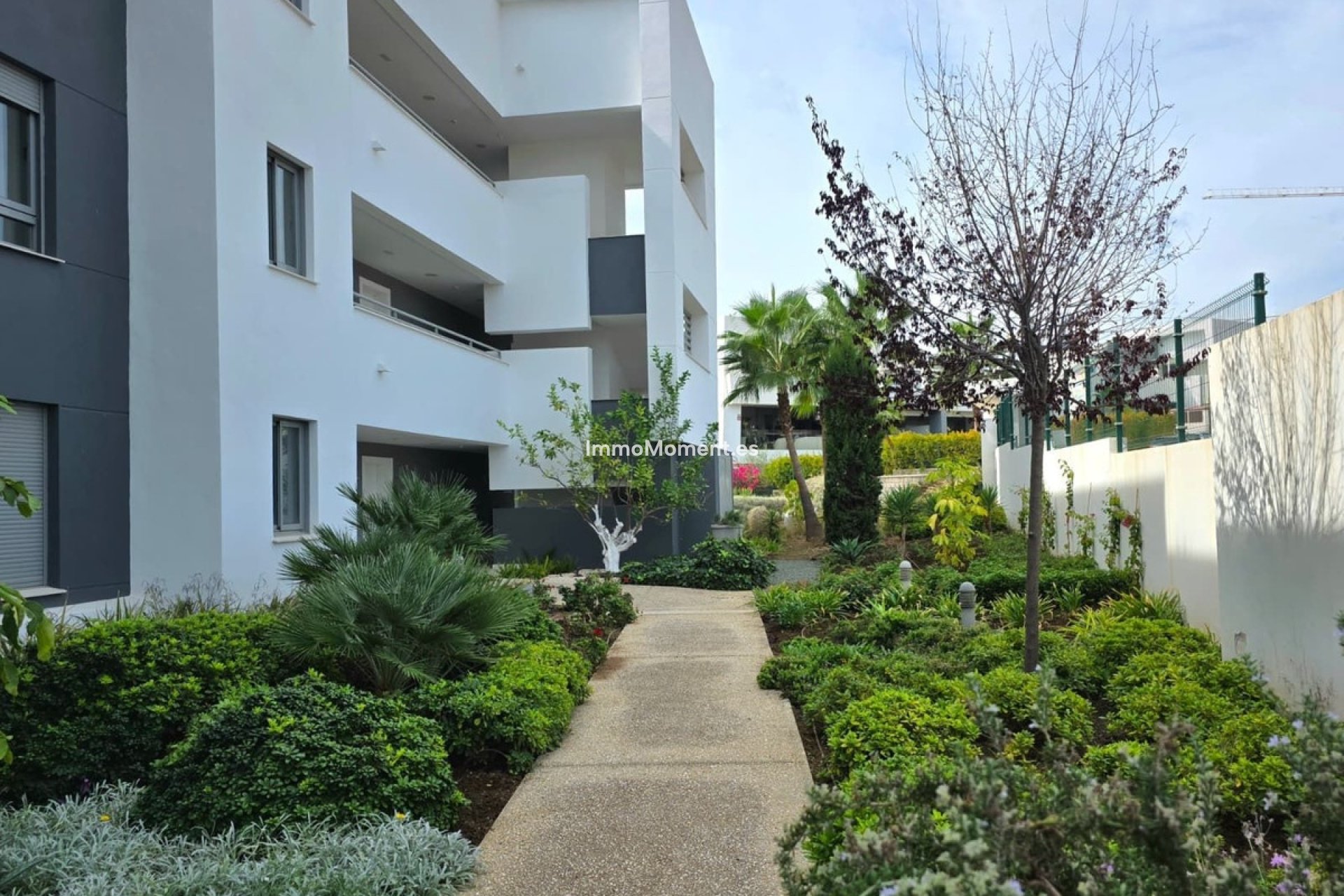 Resale - Apartment - Estepona - Selwo