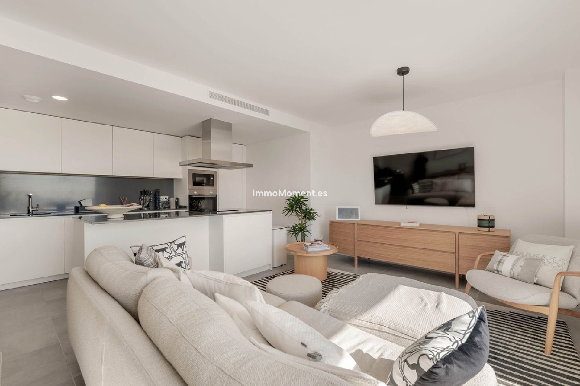 Resale - Apartment - Estepona - Selwo