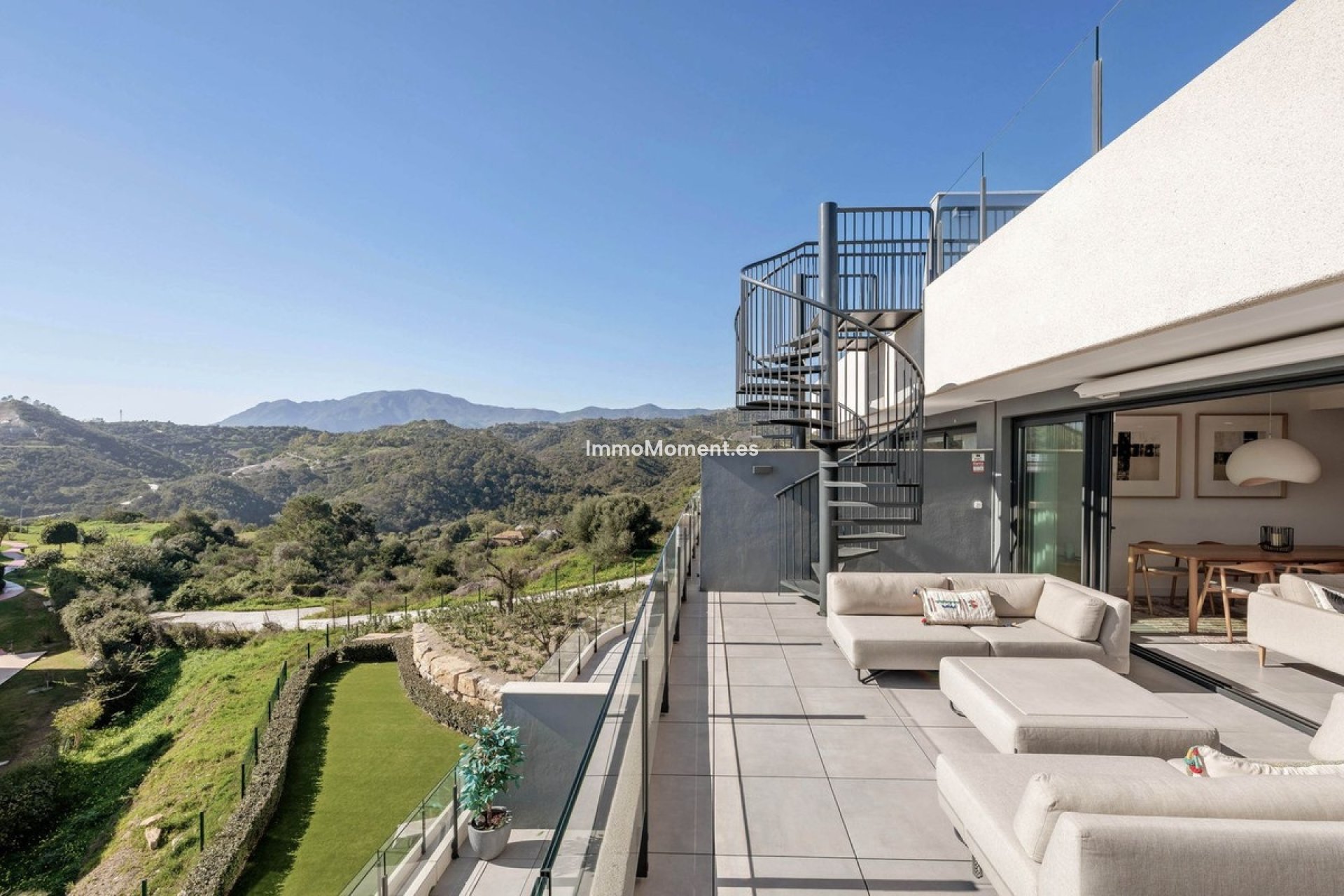 Resale - Apartment - Estepona - Selwo