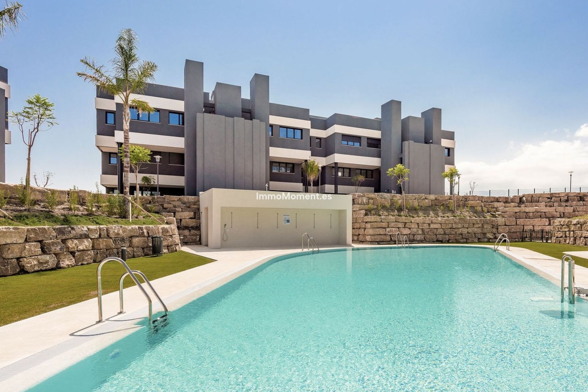 Resale - Apartment - Estepona - Selwo