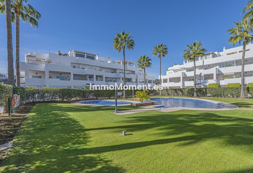 Resale - Apartment - Estepona - Selwo