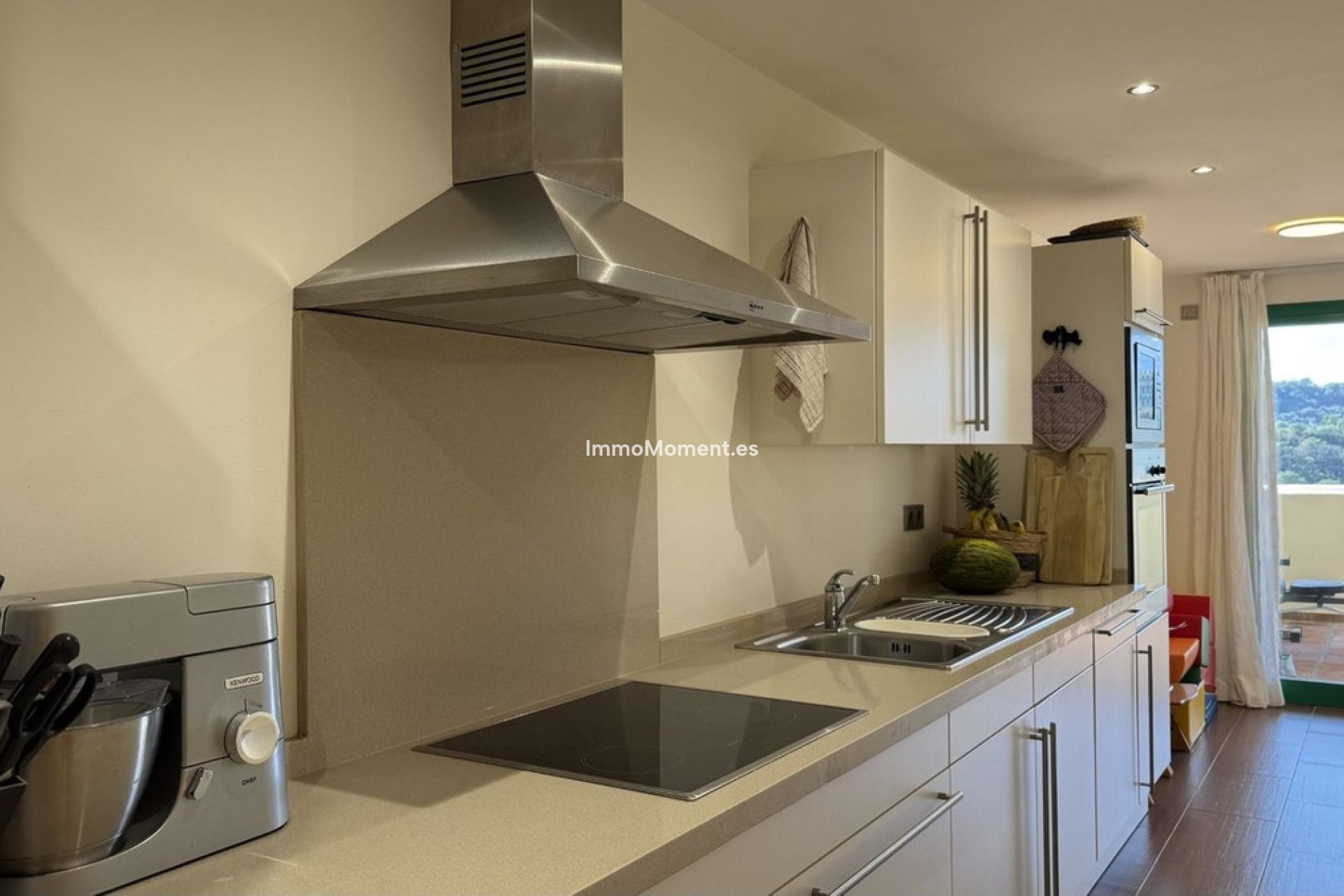 Resale - Apartment - Estepona - Selwo