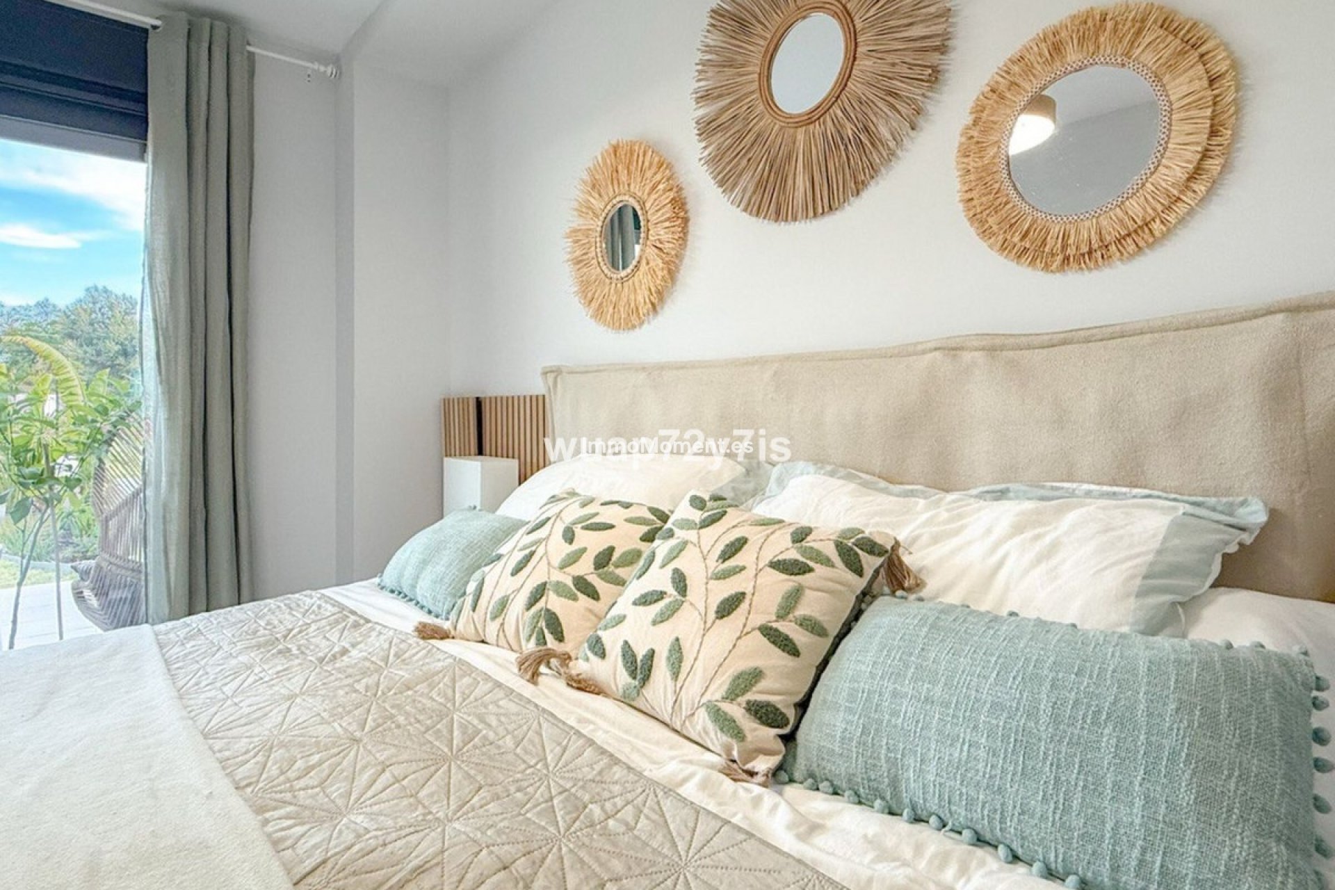 Resale - Apartment - Estepona - Selwo