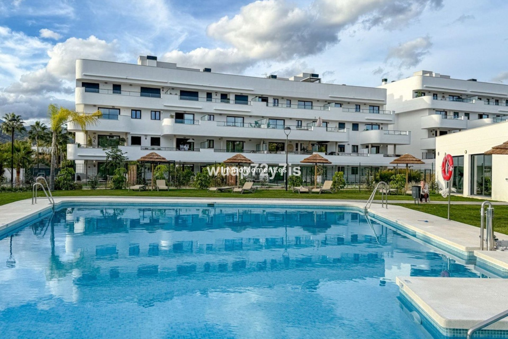 Resale - Apartment - Estepona - Selwo