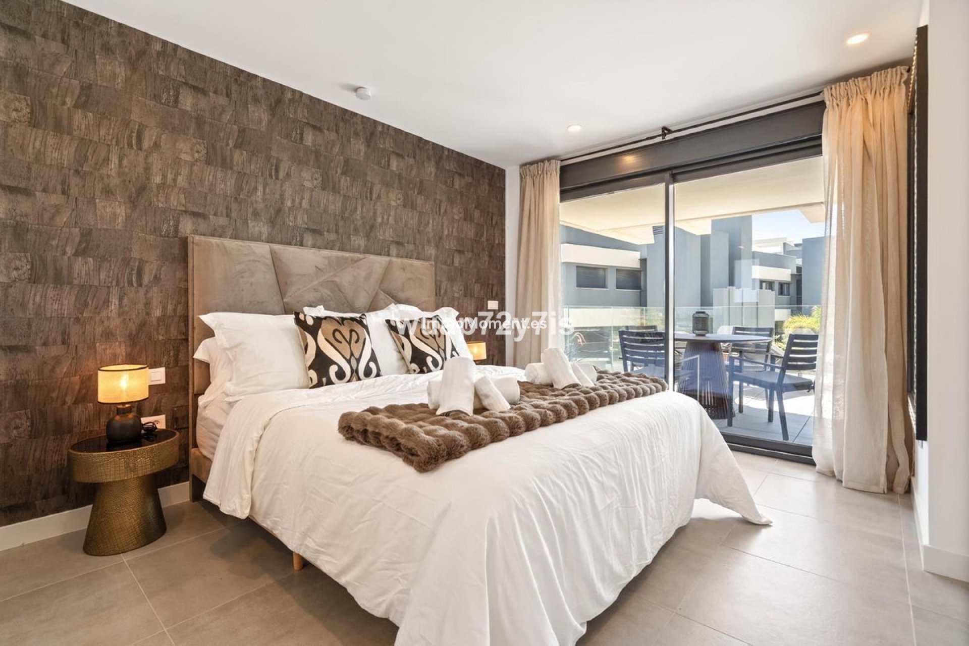 Resale - Apartment - Estepona - Selwo