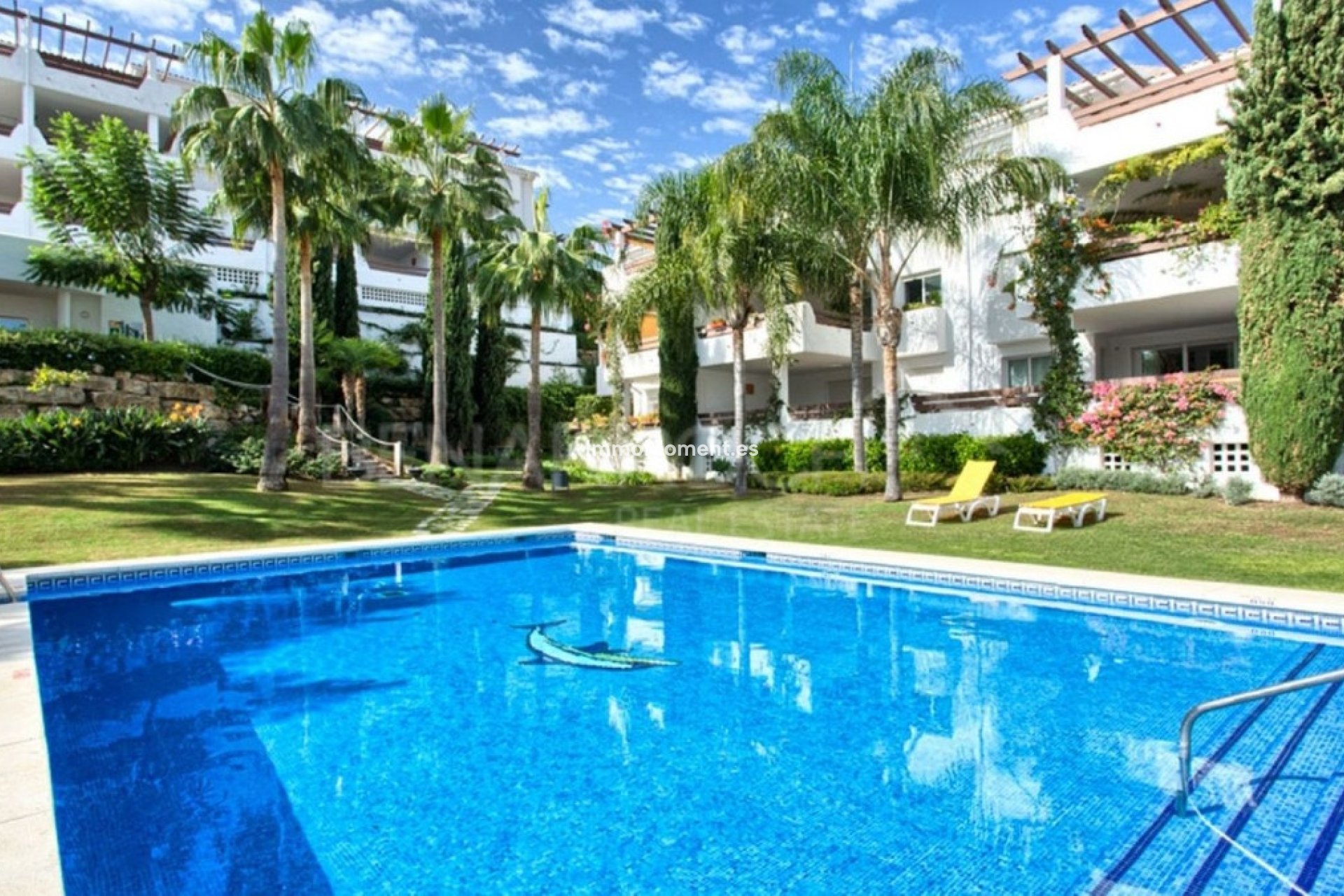 Resale - Apartment - Estepona - Selwo