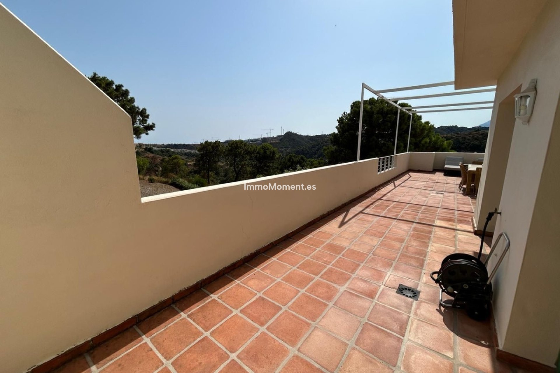 Resale - Apartment - Estepona - Selwo
