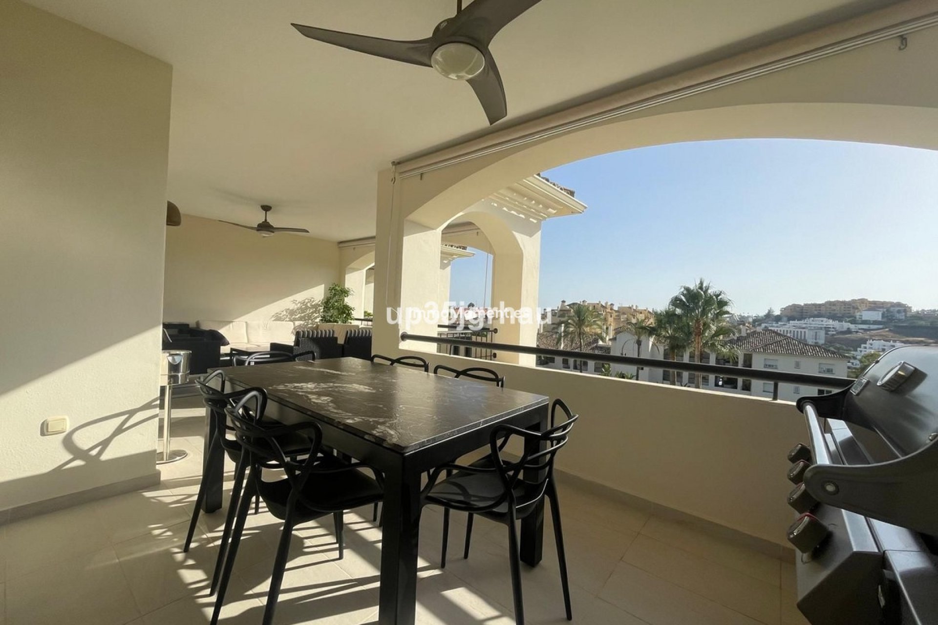 Resale - Apartment - Estepona - Selwo