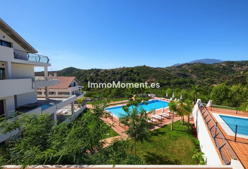 Resale - Apartment - Estepona - Selwo