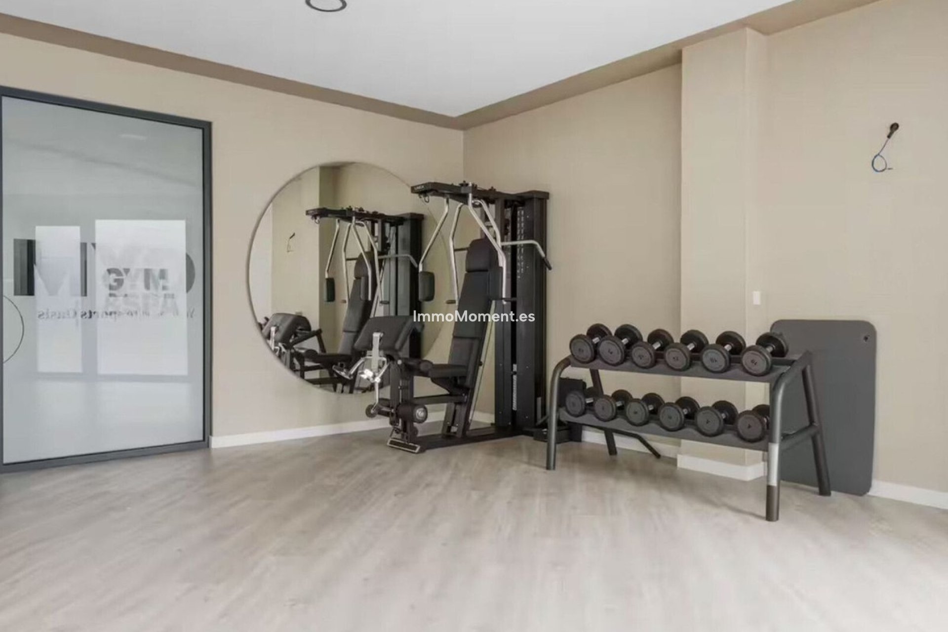 Resale - Apartment - Estepona - Selwo