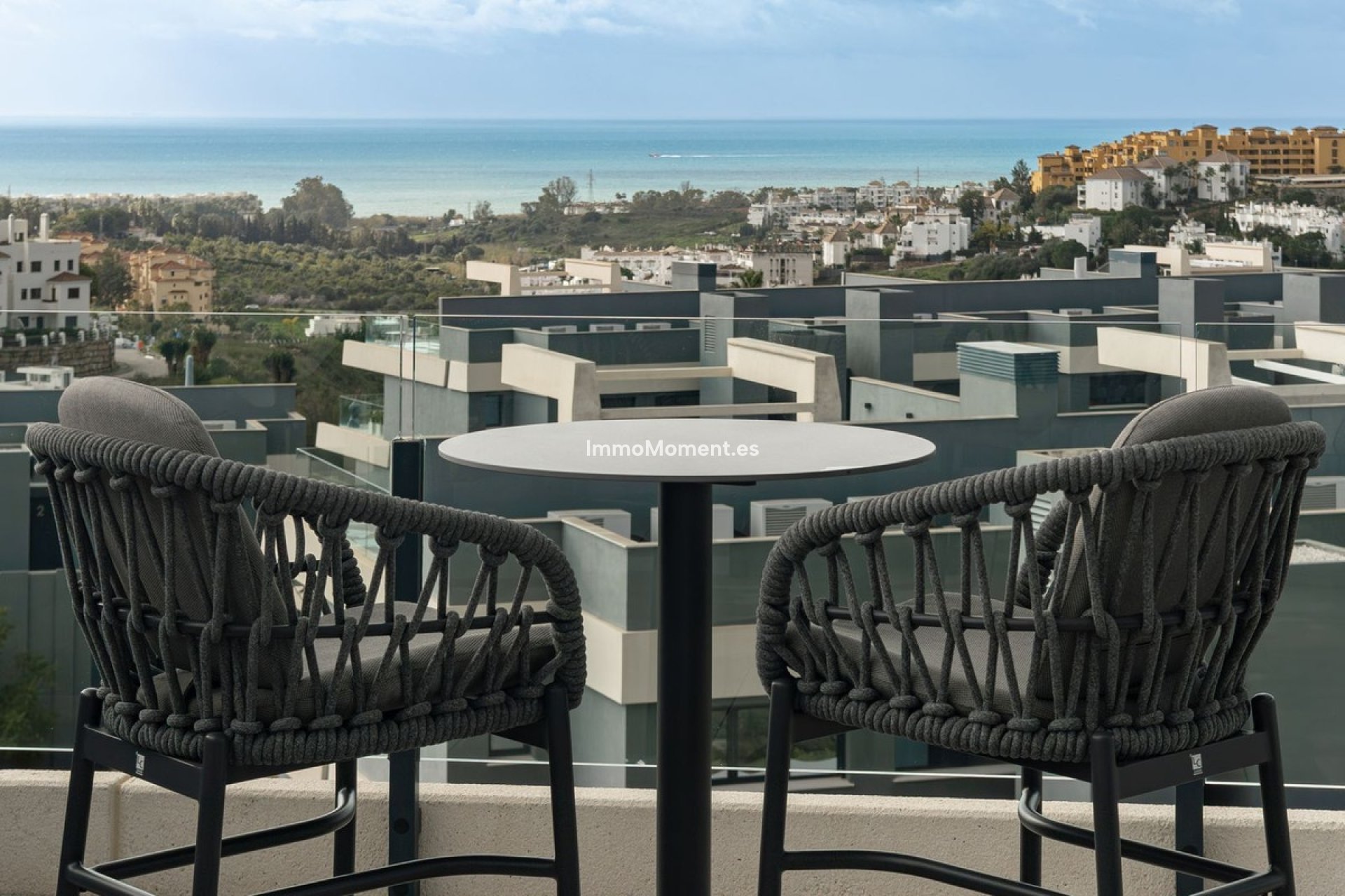 Resale - Apartment - Estepona - Selwo