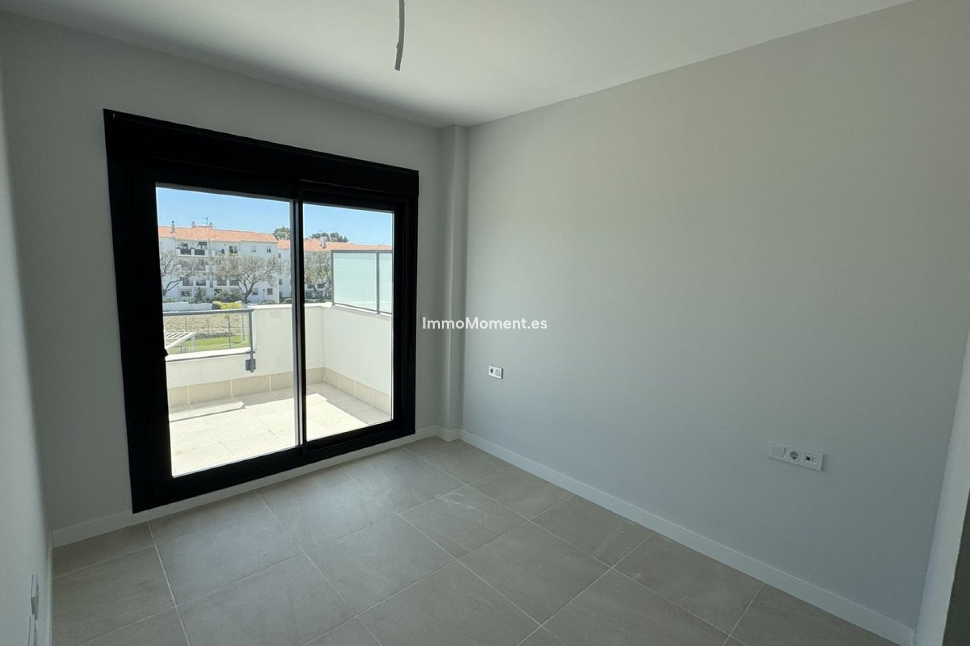 Resale - Apartment - Estepona - Selwo