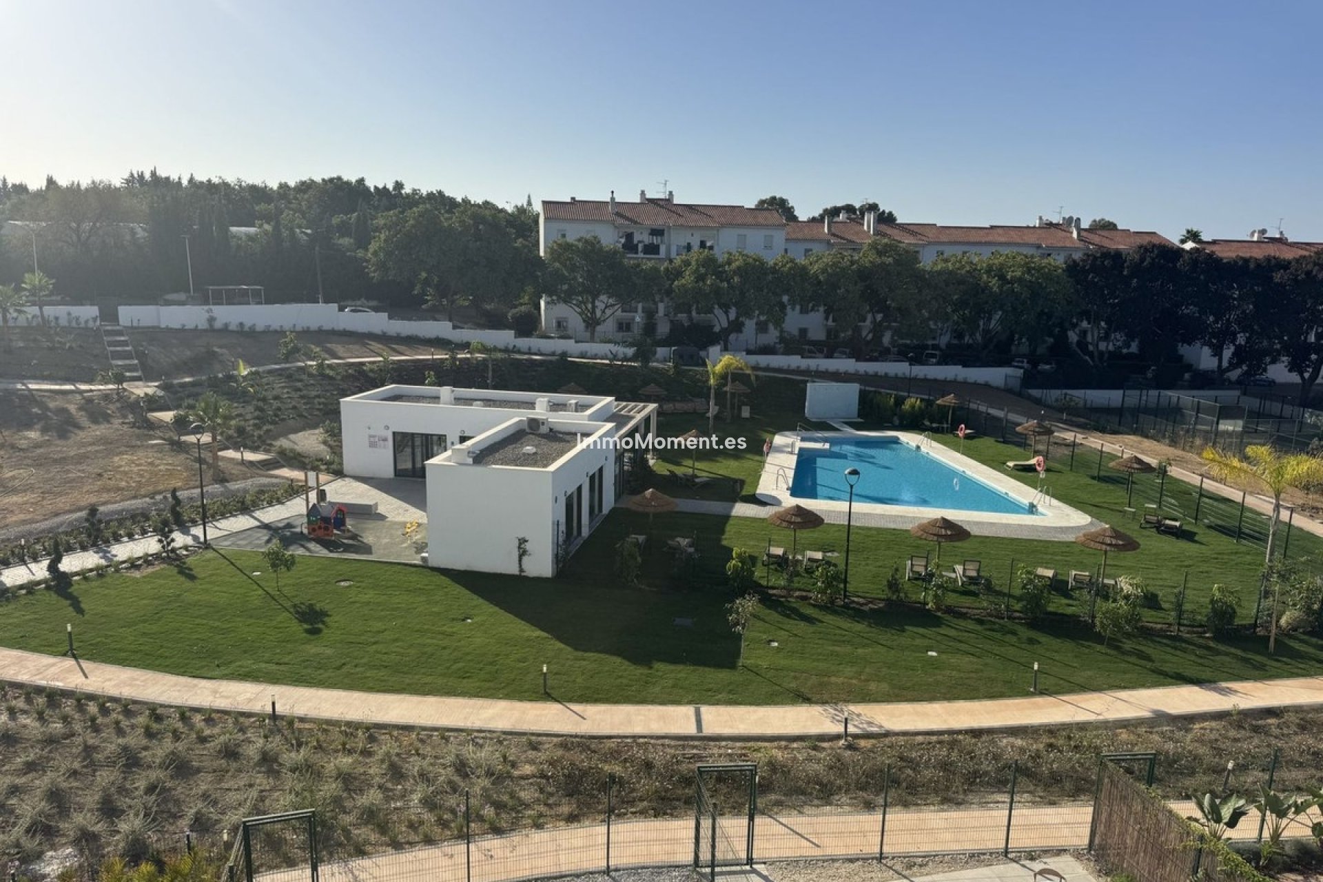 Resale - Apartment - Estepona - Selwo