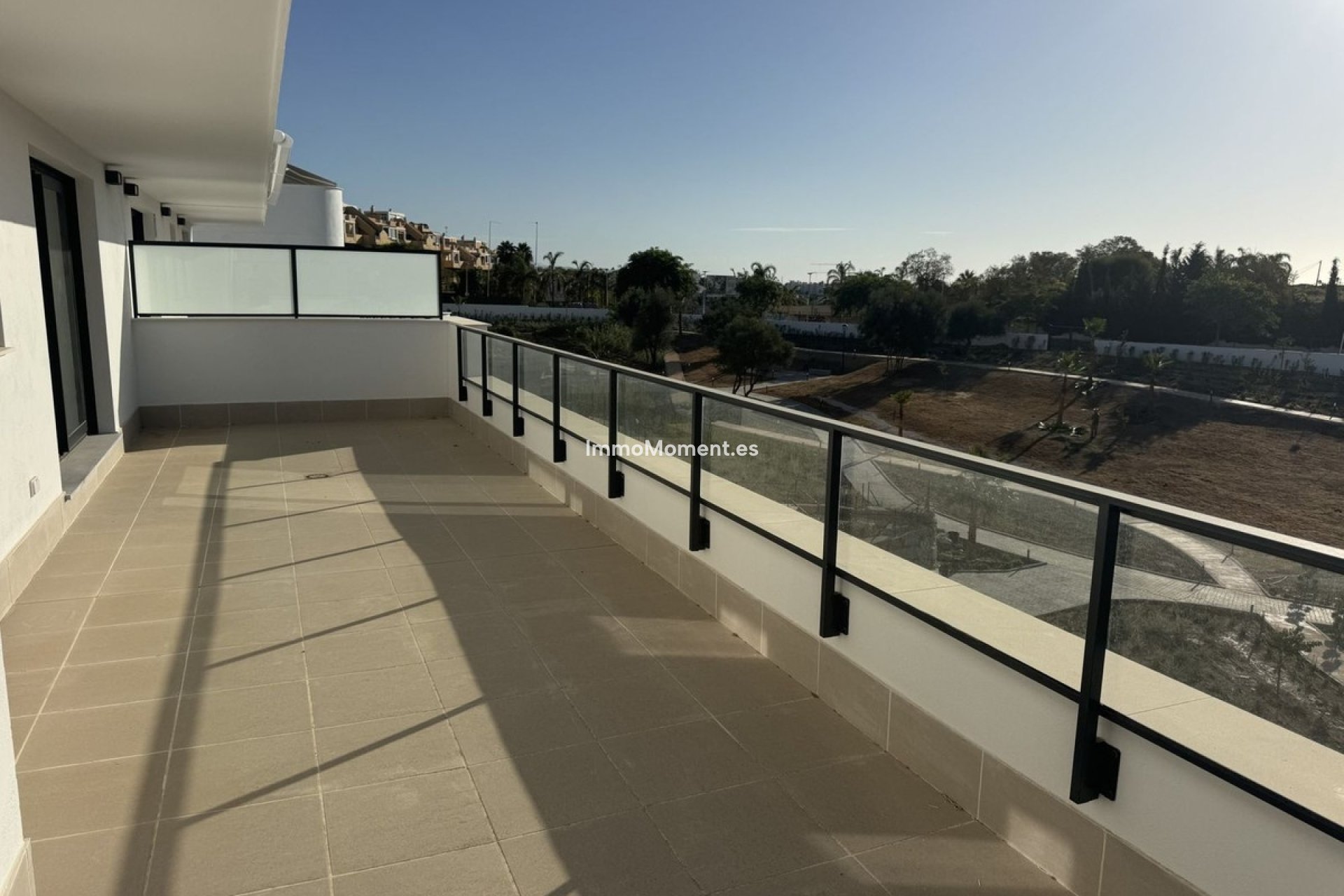 Resale - Apartment - Estepona - Selwo
