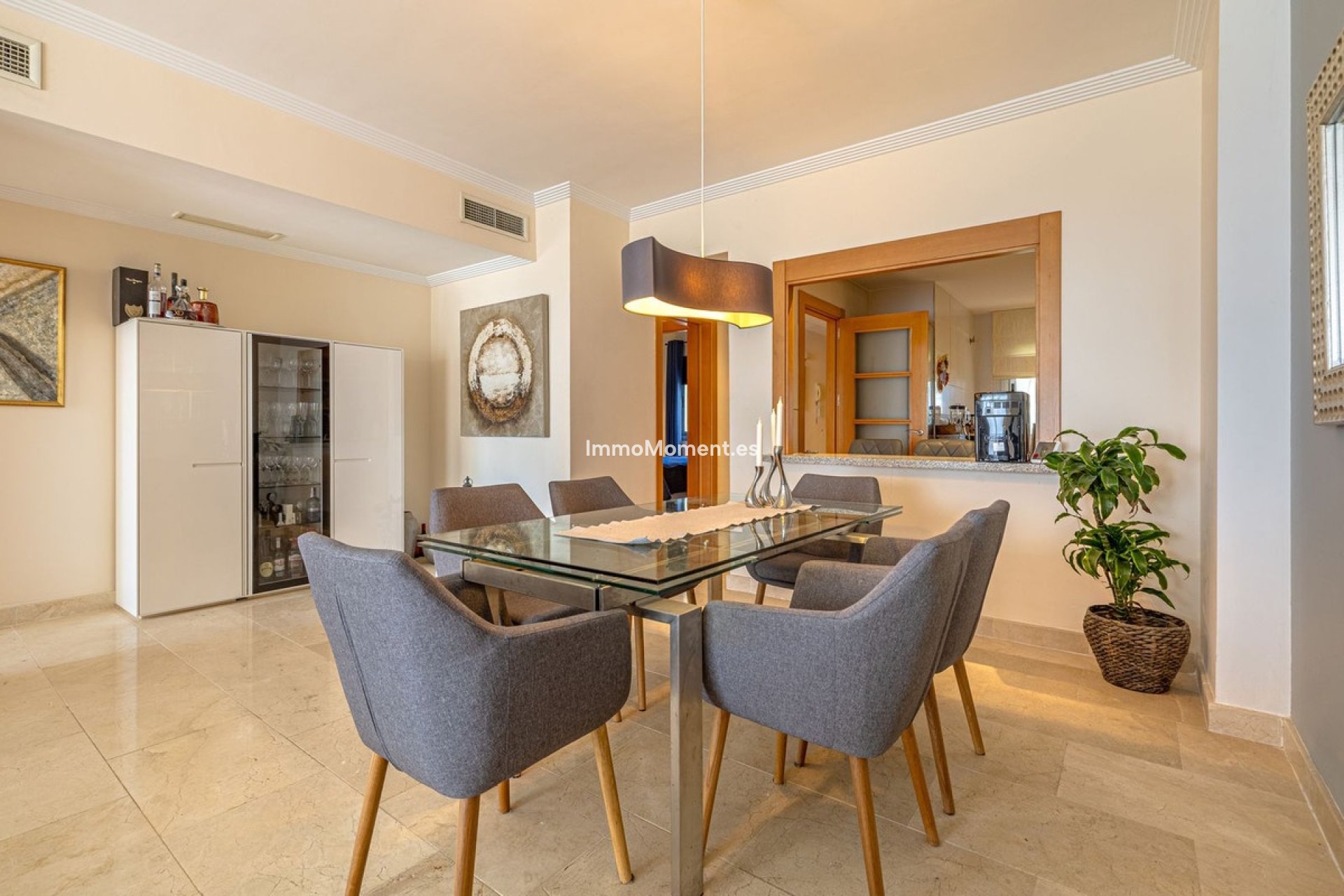 Resale - Apartment - Estepona - Selwo