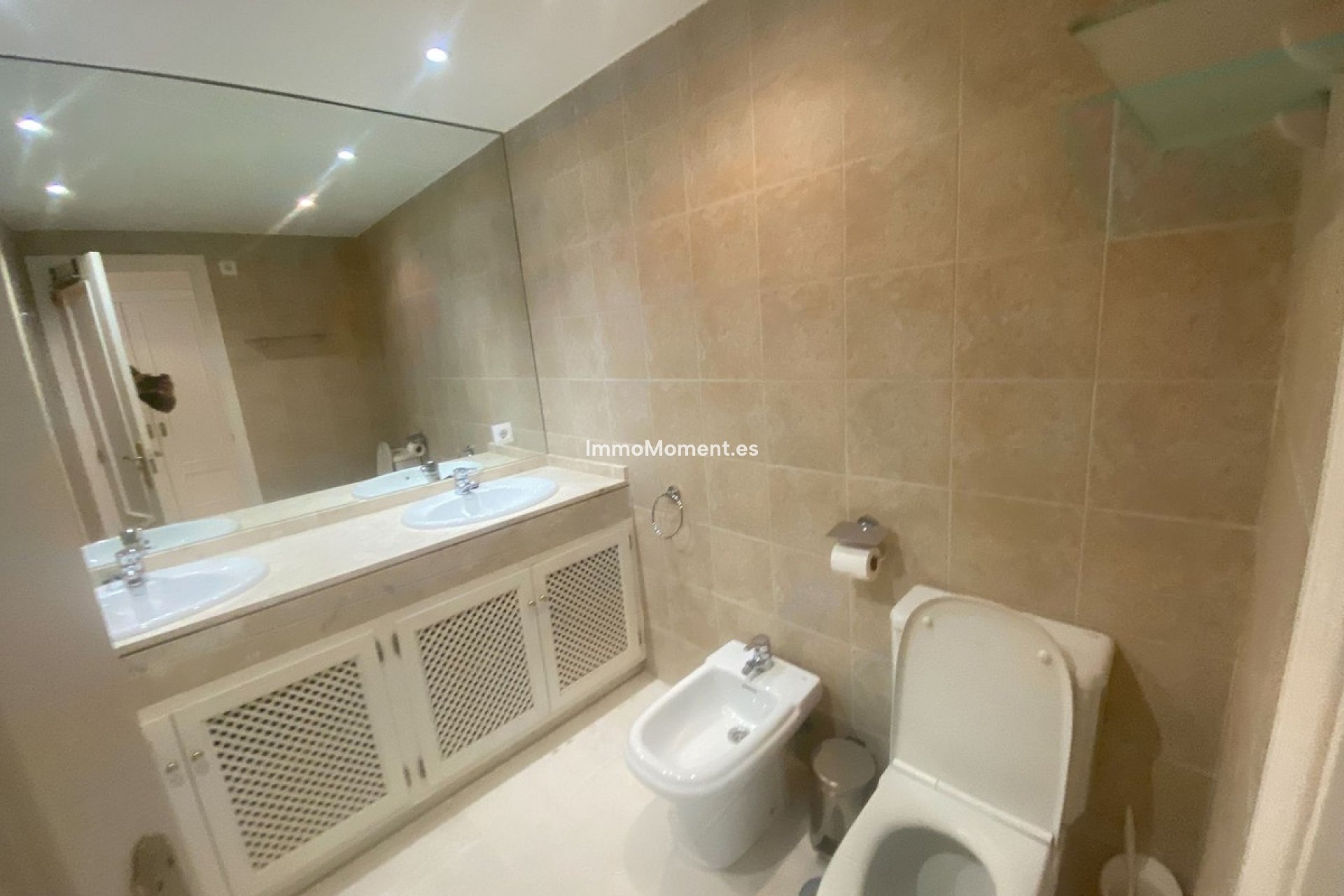 Resale - Apartment - Estepona - Selwo