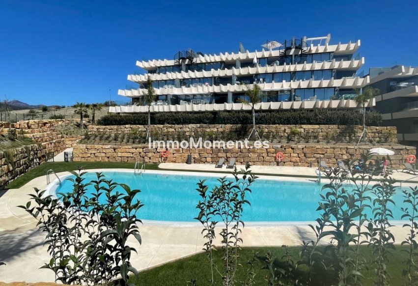 Resale - Apartment - Estepona - Selwo