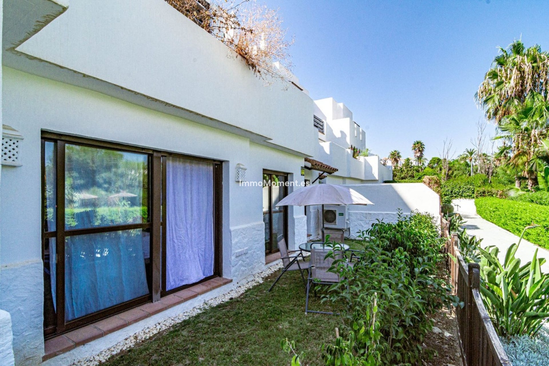 Resale - Apartment - Estepona - Selwo