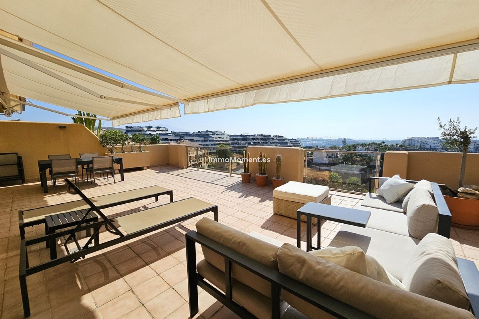 Resale - Apartment - Estepona - Selwo