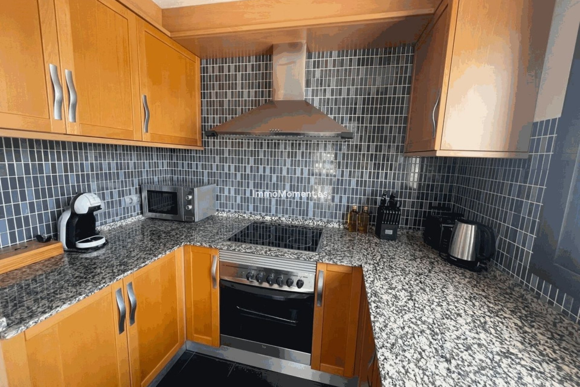 Resale - Apartment - Estepona - Selwo