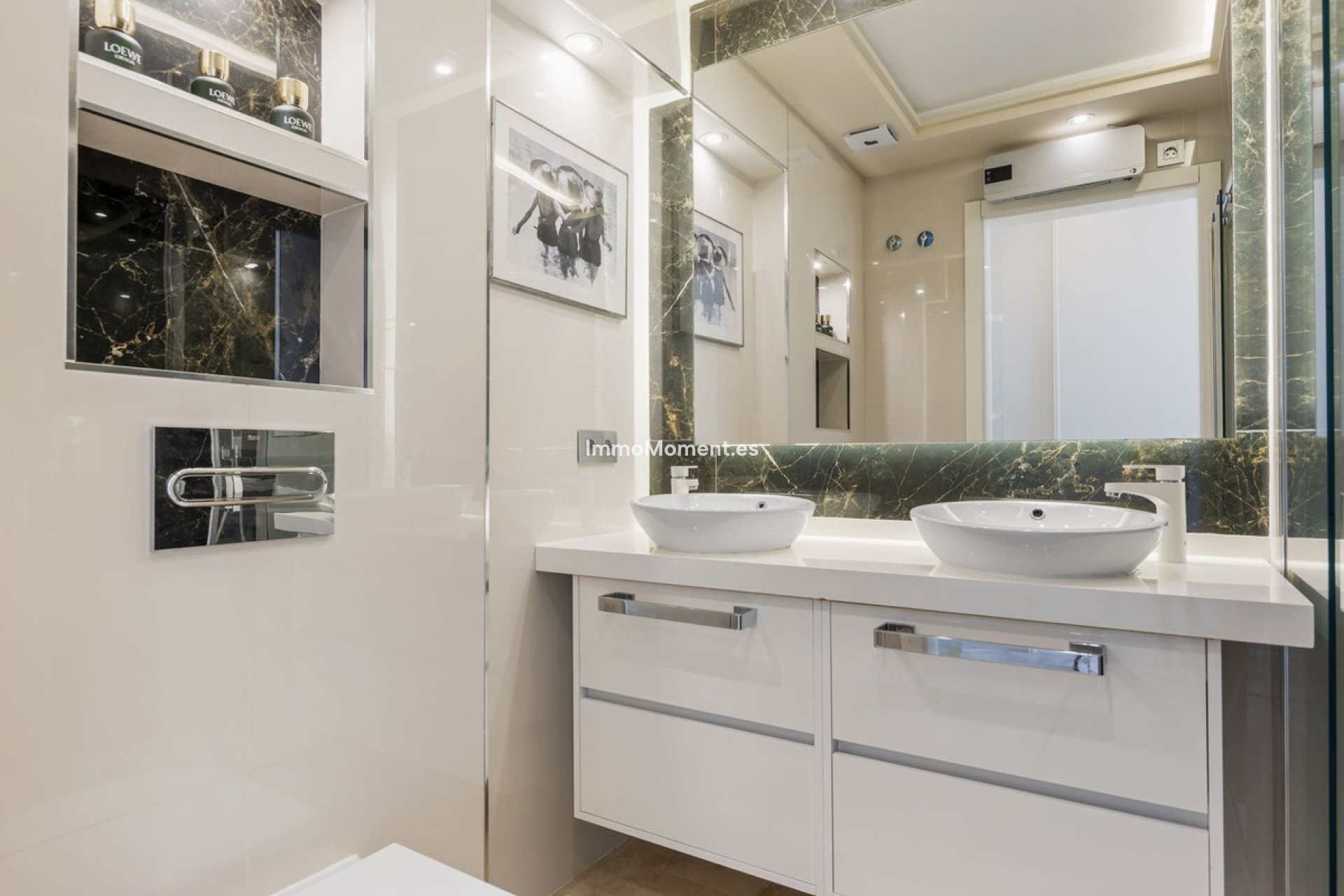 Resale - Apartment - Estepona - Selwo